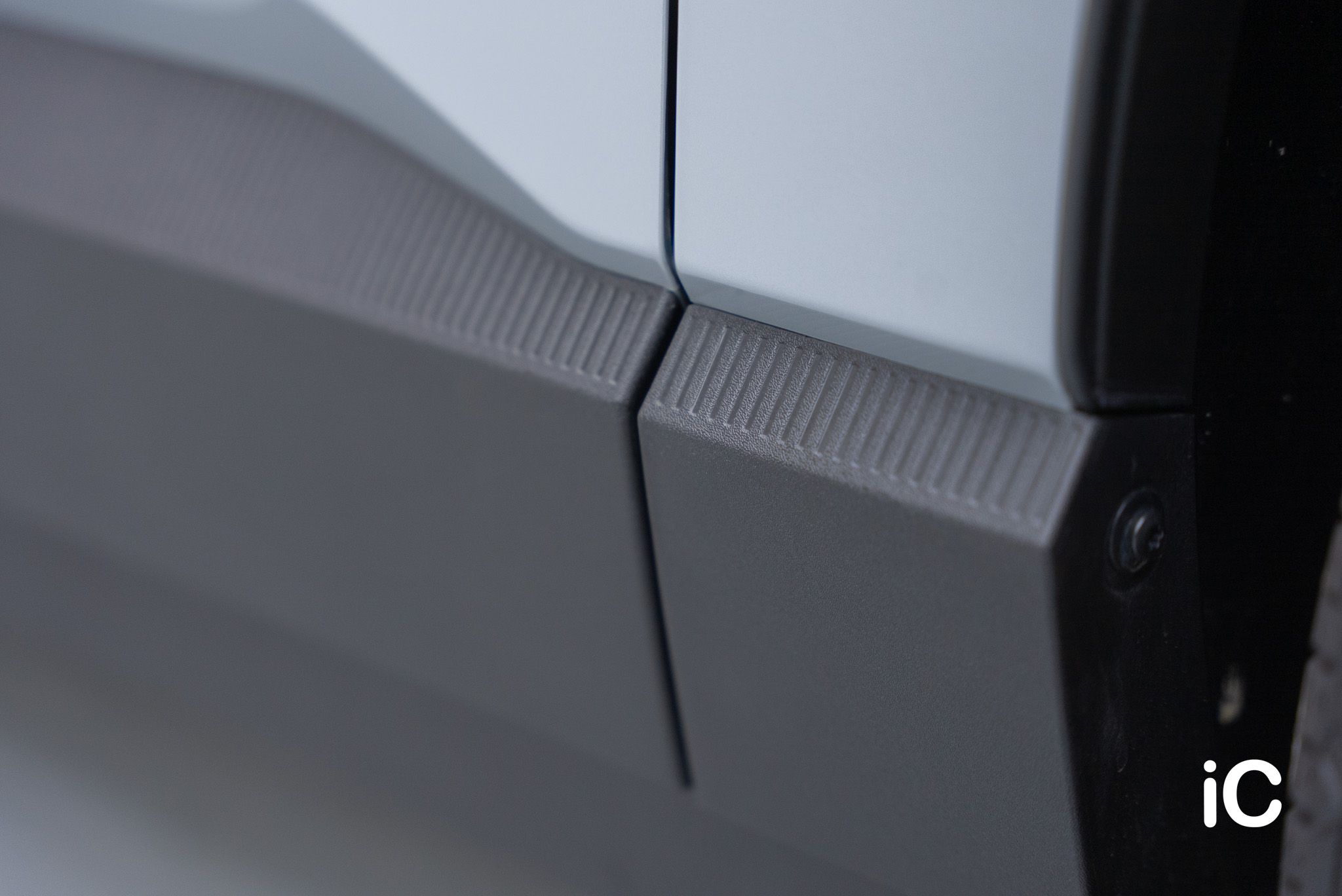 ic-detail-volvo-ex30-grey-gyeon-ppf-15