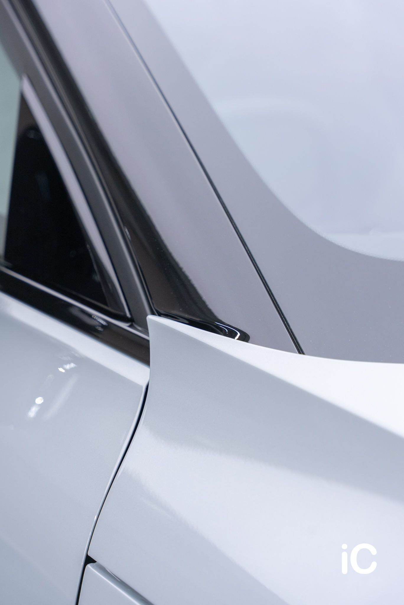 ic-detail-volvo-ex30-grey-gyeon-ppf-20