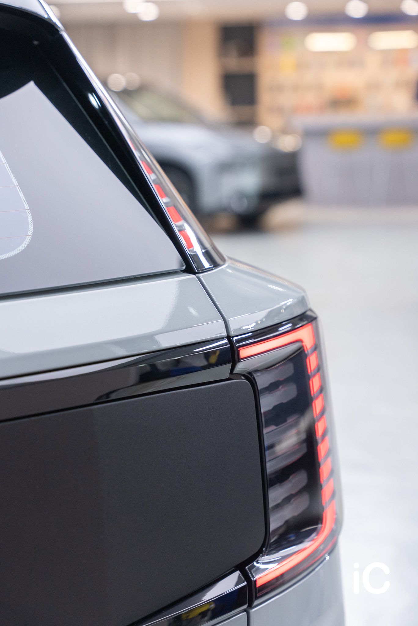 ic-detail-volvo-ex30-grey-gyeon-ppf-35