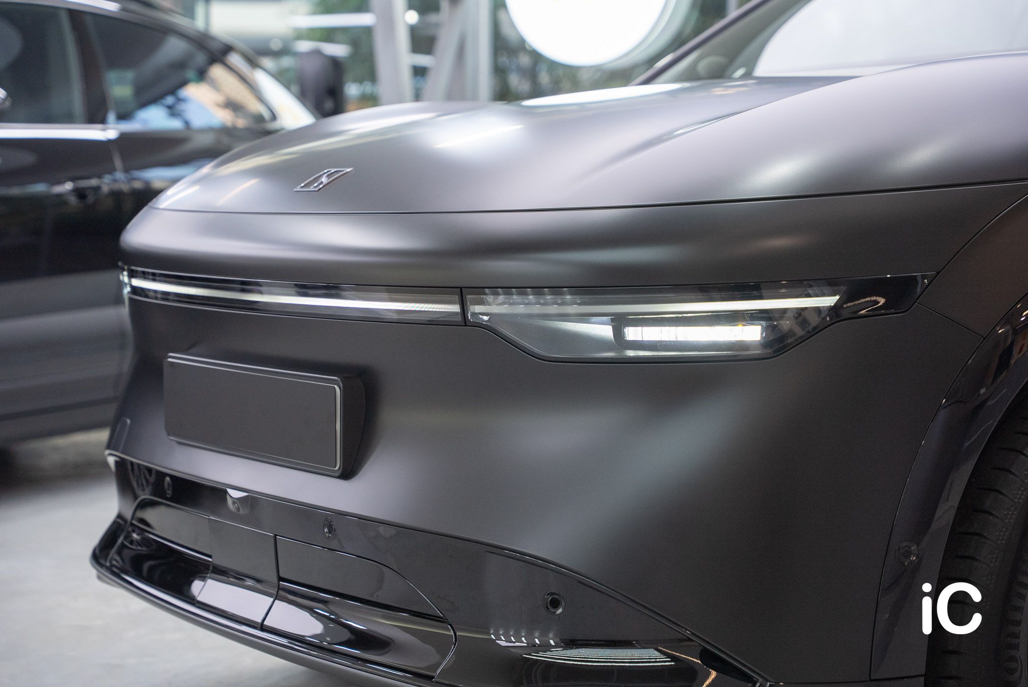 ic-detail-zeekr-7x-om-individual-colour-ppf-satin-black-34