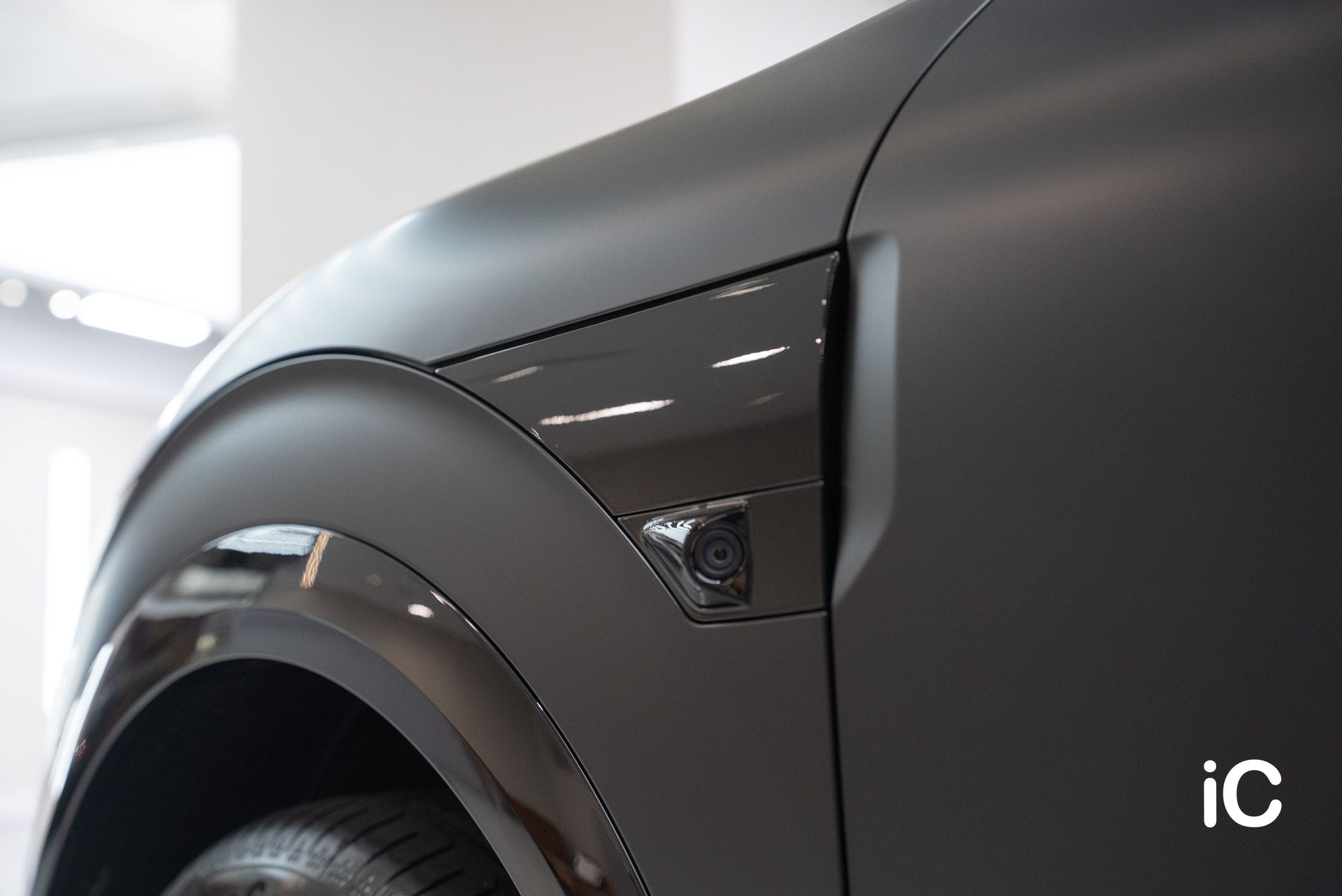 ic-detail-zeekr-7x-om-individual-colour-ppf-satin-black-36