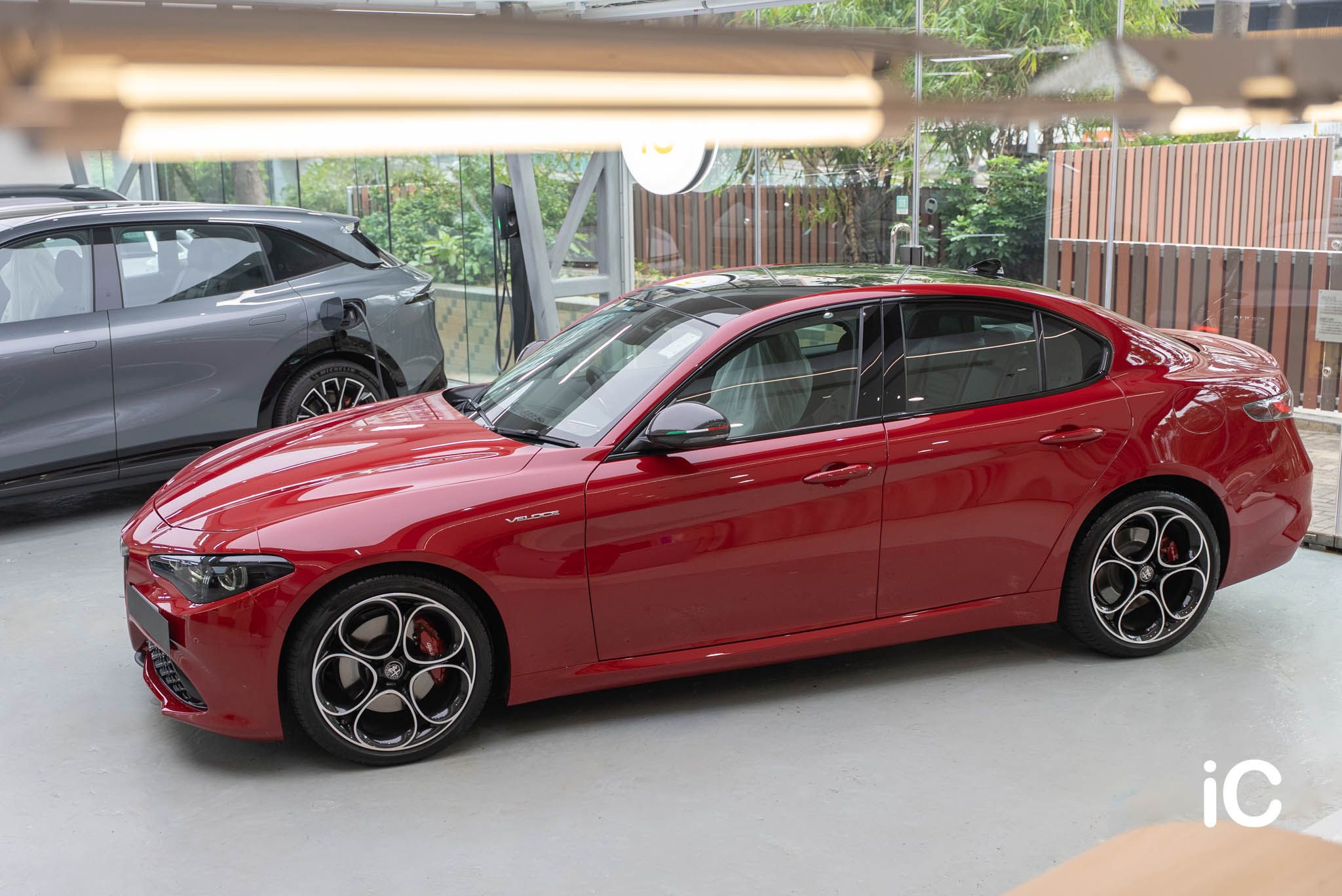 ic-detail-alfa-romeo-giulia-red-gyeon-ppf-10