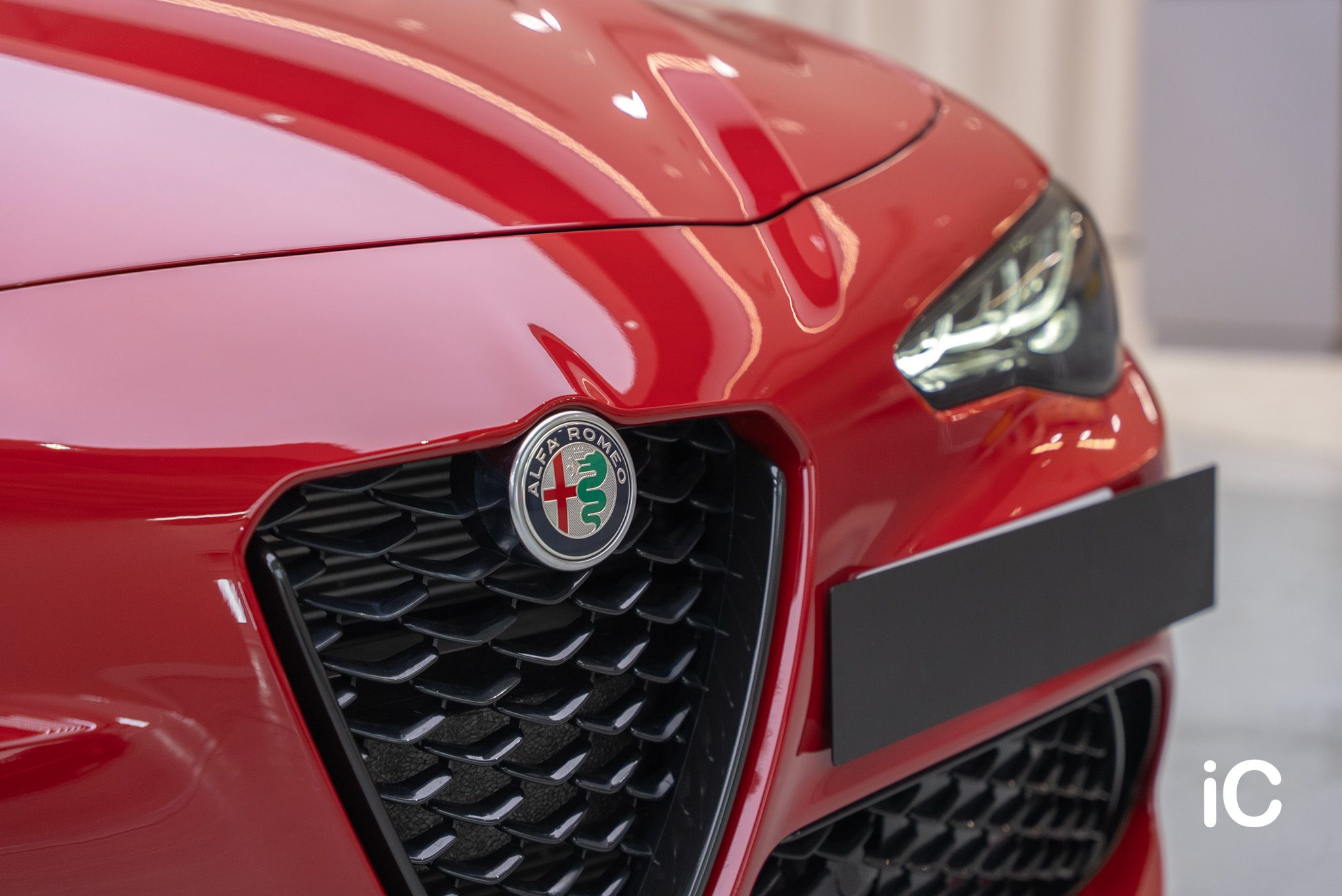 ic-detail-alfa-romeo-giulia-red-gyeon-ppf-18