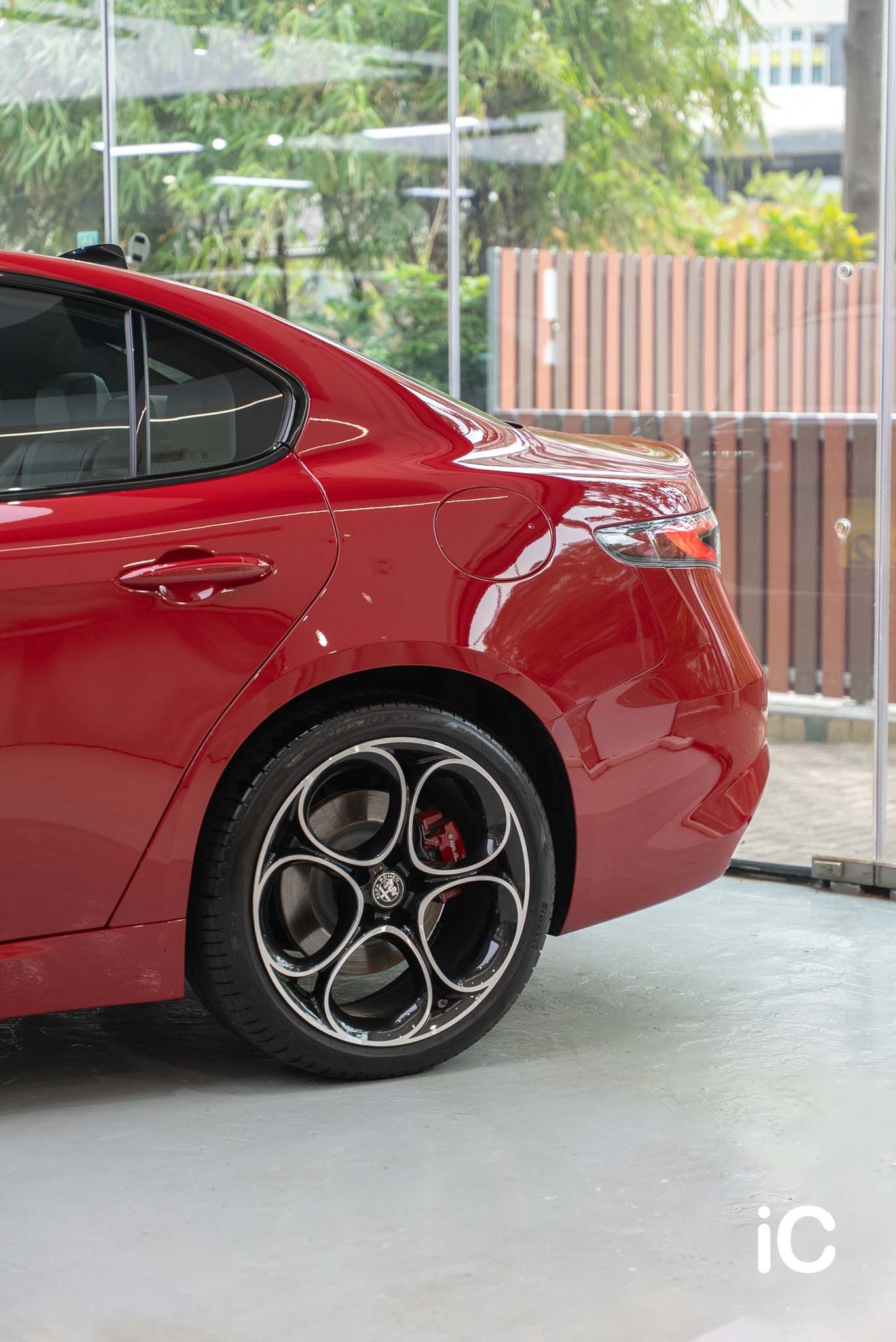 ic-detail-alfa-romeo-giulia-red-gyeon-ppf-8