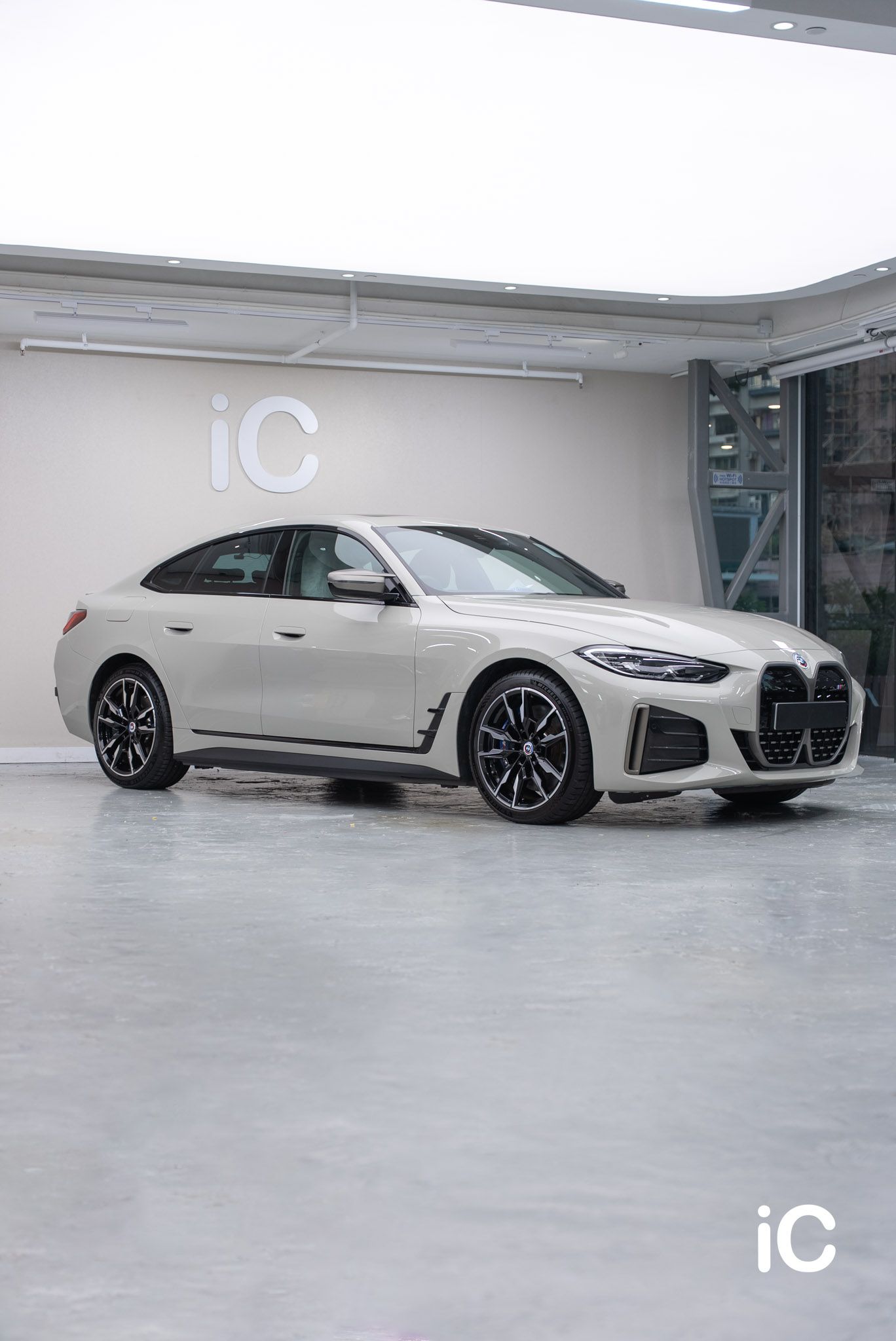 ic-detail-bmw-i4-m50-om-individual-colour-ppf-crayon-1