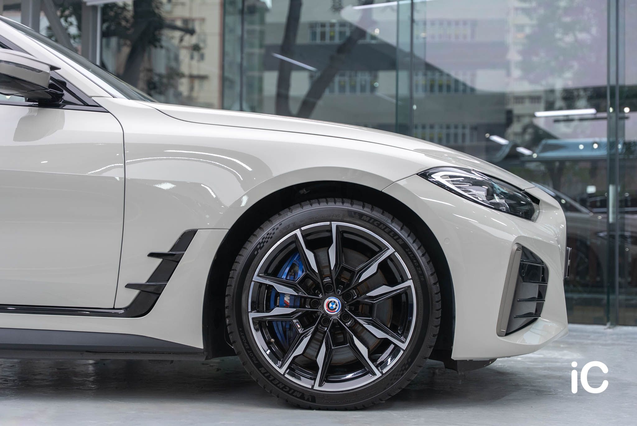ic-detail-bmw-i4-m50-om-individual-colour-ppf-crayon-14