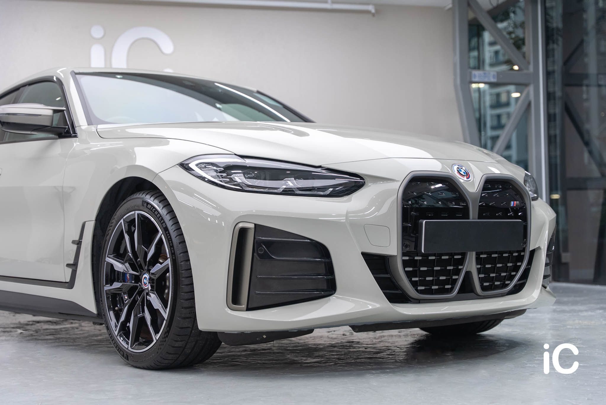 ic-detail-bmw-i4-m50-om-individual-colour-ppf-crayon-7