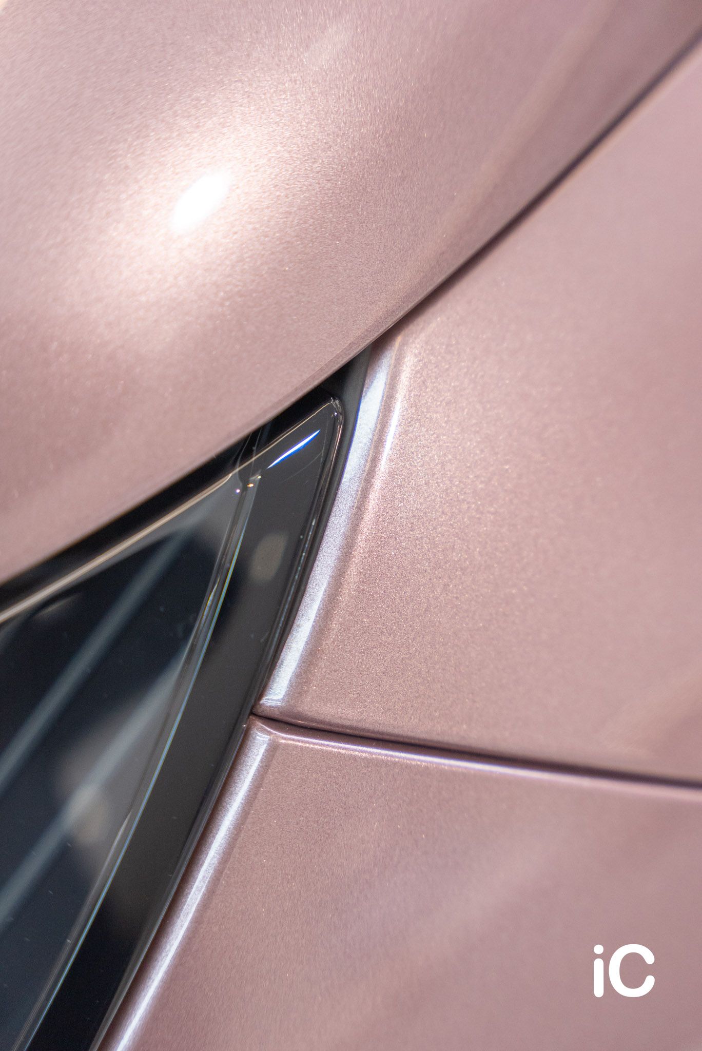 ic-detail-bmw-ix-om-individual-colour-ppf-frozen-berry-20