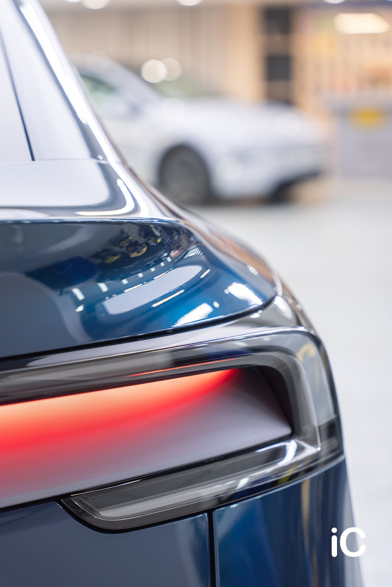 ic-detail-bmw-tesla-model-y-juniper-om-individual-colour-ppf-blue-sapphire-metallic-11