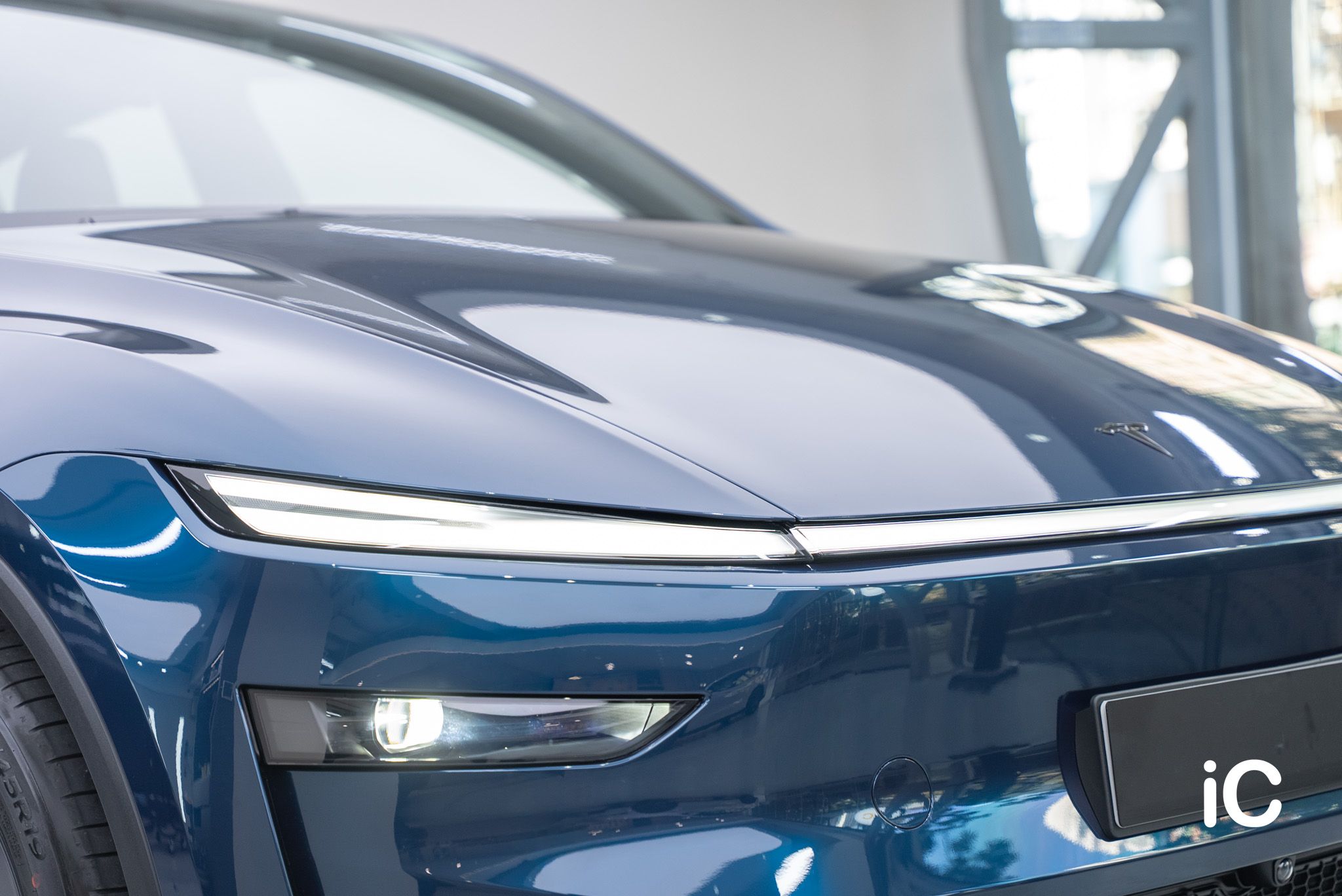 ic-detail-bmw-tesla-model-y-juniper-om-individual-colour-ppf-blue-sapphire-metallic-20