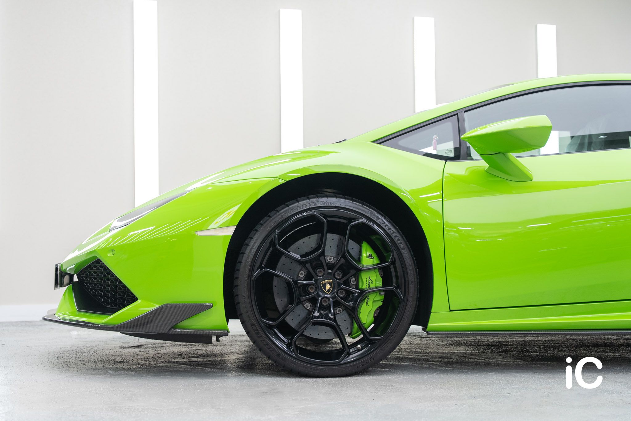 ic-detail-lamborghini-huracán-ulgo-black-infinity-16