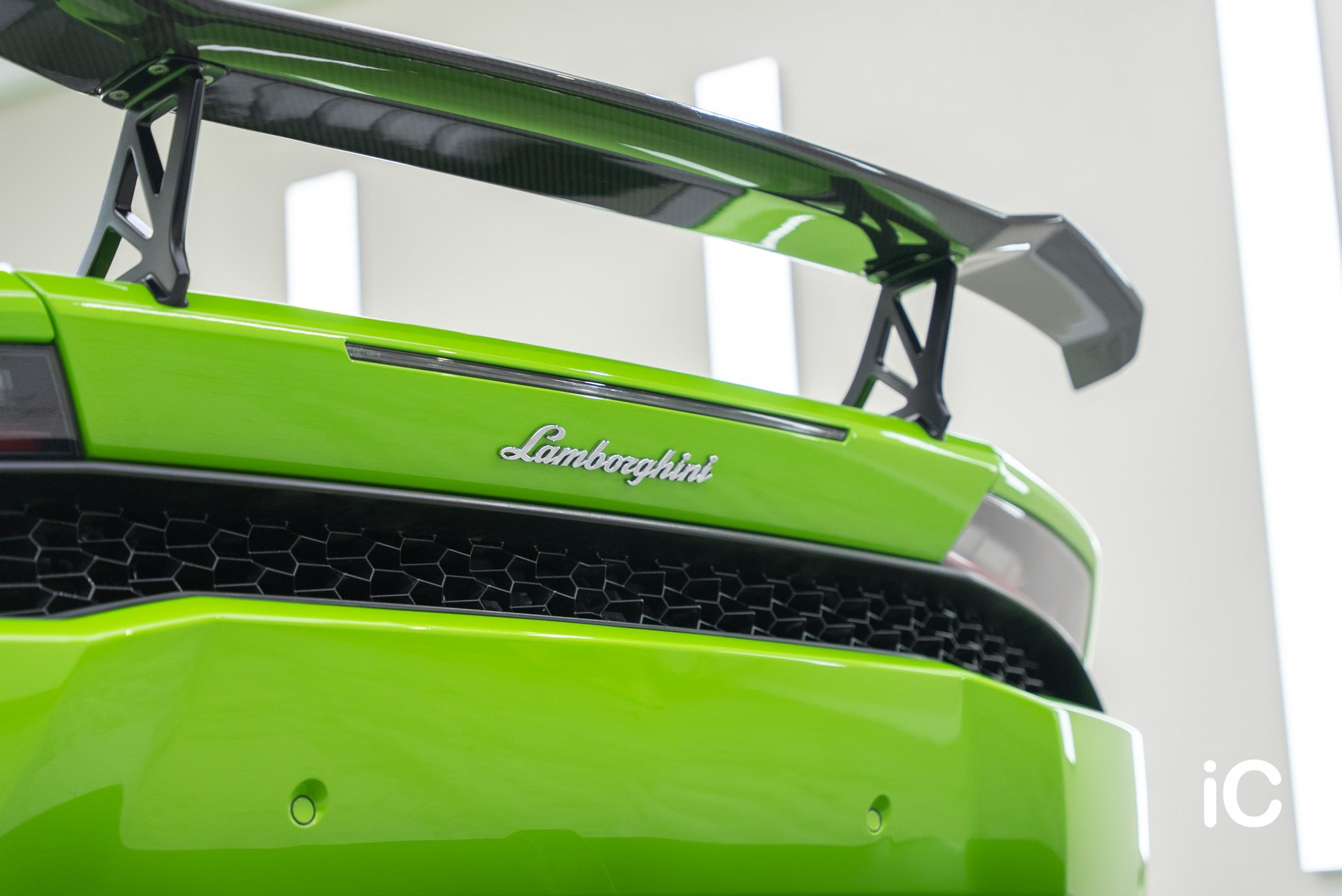 ic-detail-lamborghini-huracán-ulgo-black-infinity-28