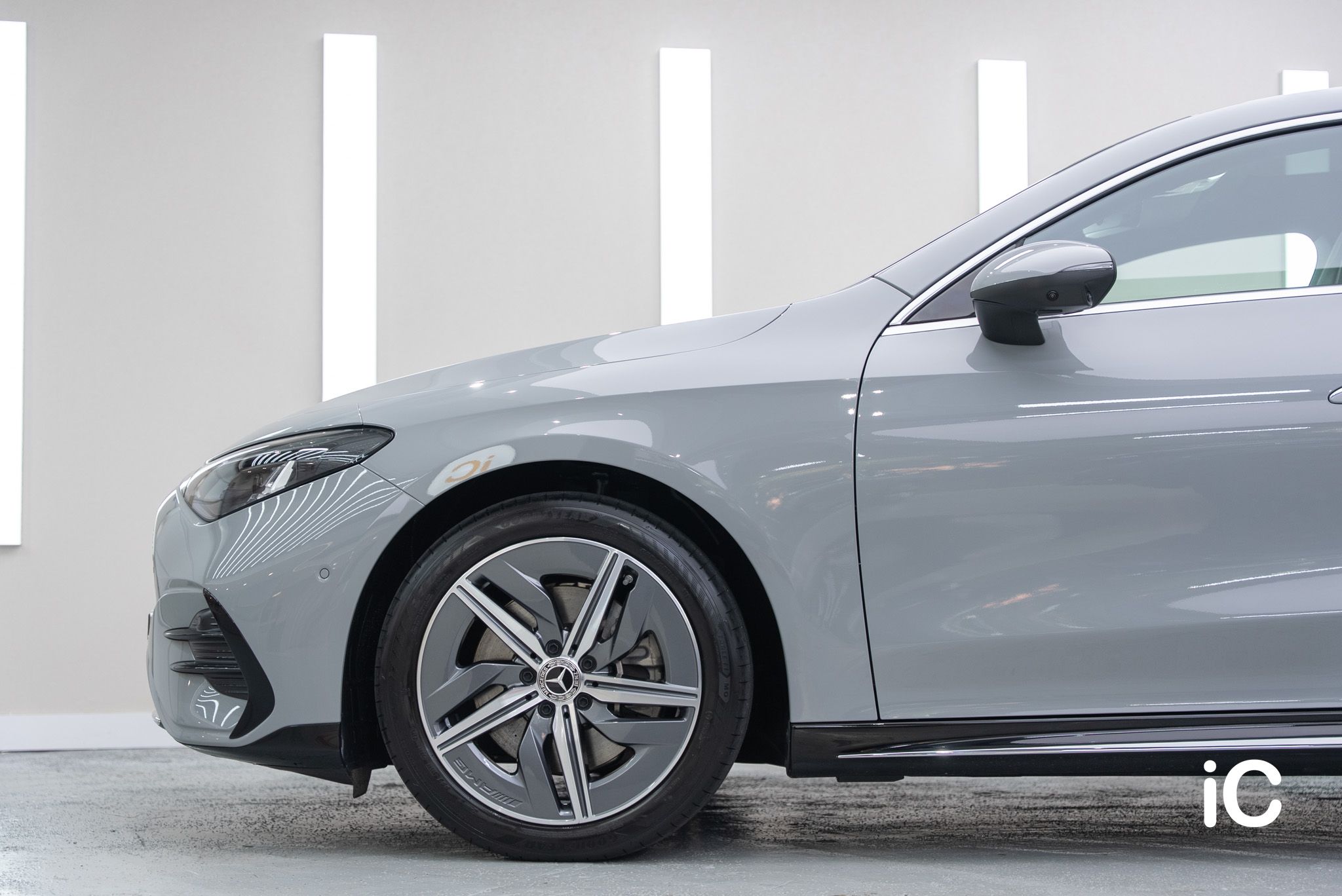 ic-detail-mercedes-benz-cla-ulgo-black-infinity-11