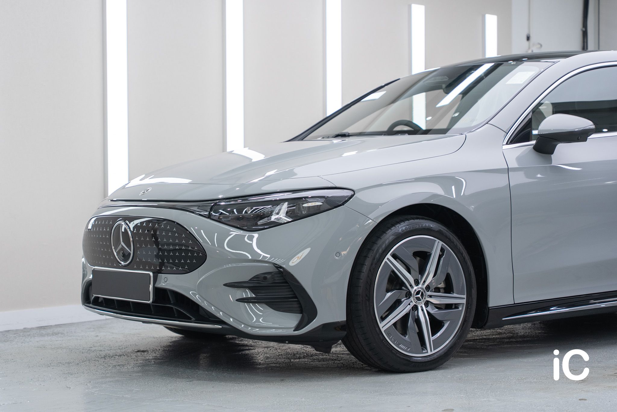 ic-detail-mercedes-benz-cla-ulgo-black-infinity-2