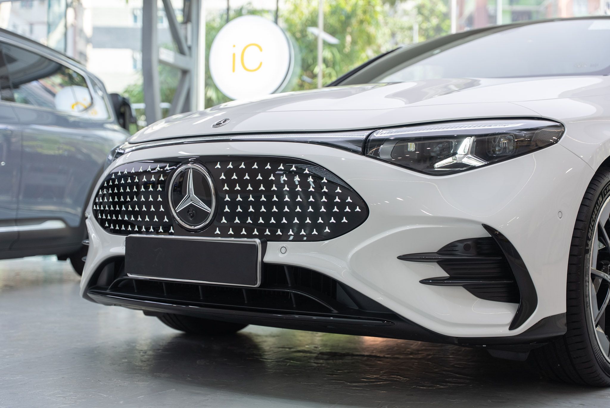 ic-detail-mercedes-benz-cla-white-gyeon-ppf-11