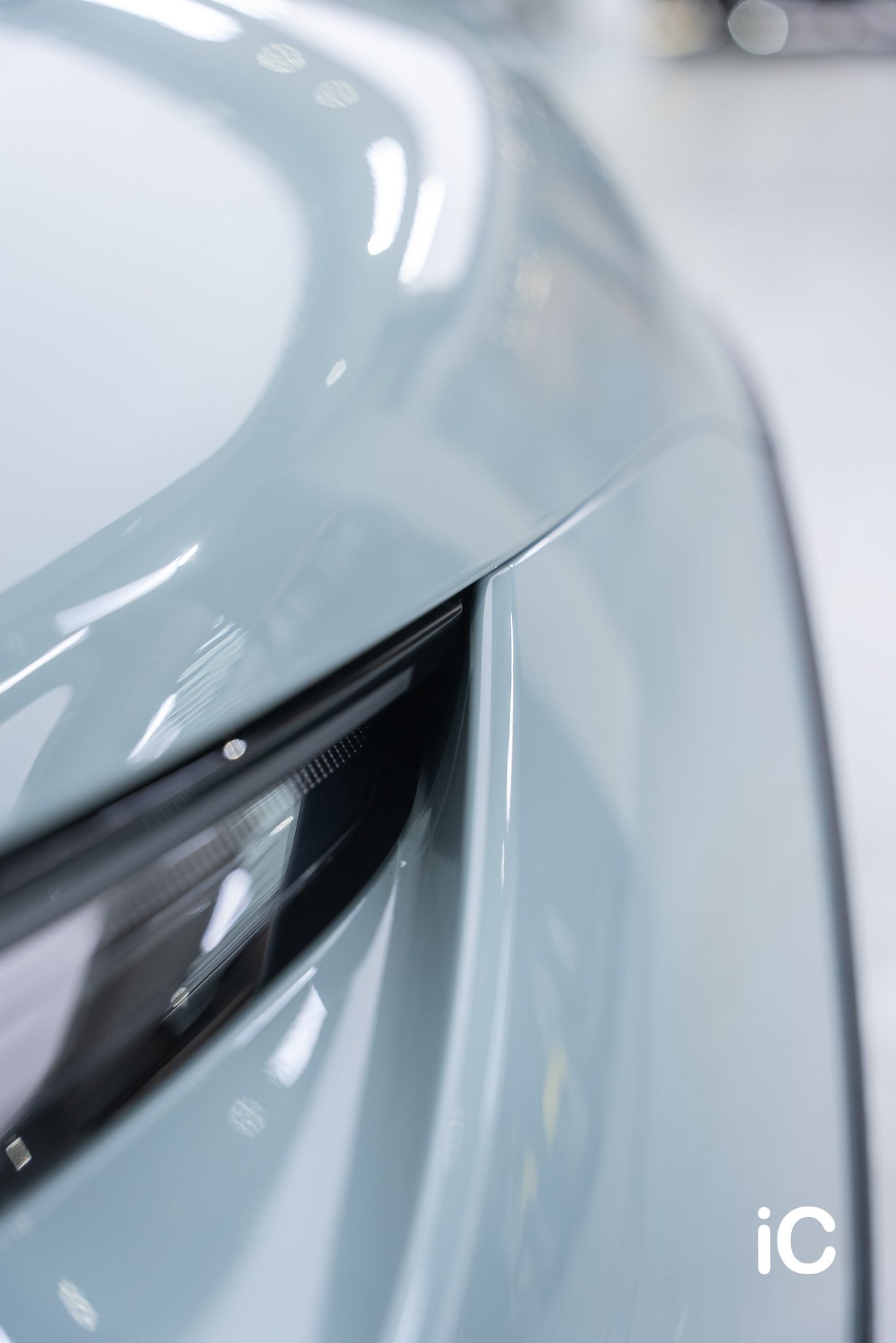 ic-detail-porsche-taycan-4-ct-om-individual-colour-ppf-shade-green-16