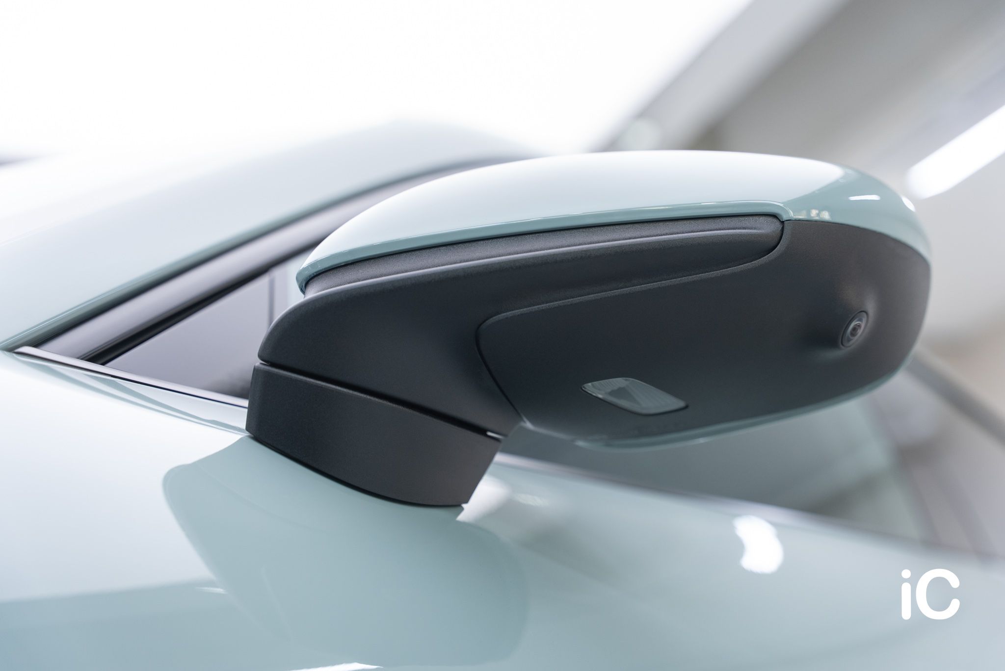 ic-detail-porsche-taycan-4-ct-om-individual-colour-ppf-shade-green-20