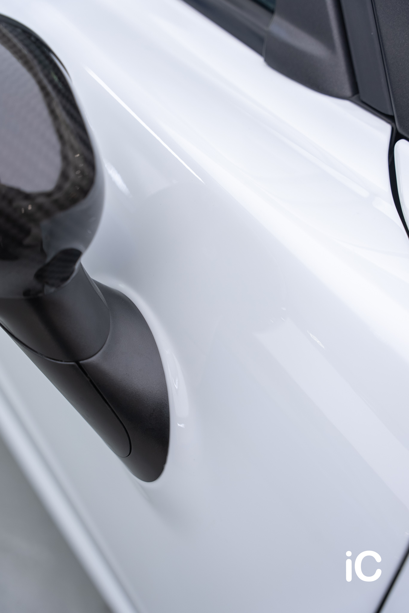 ic-detail-alfa-romeo-4c-white-gyeon-ppf-15-1