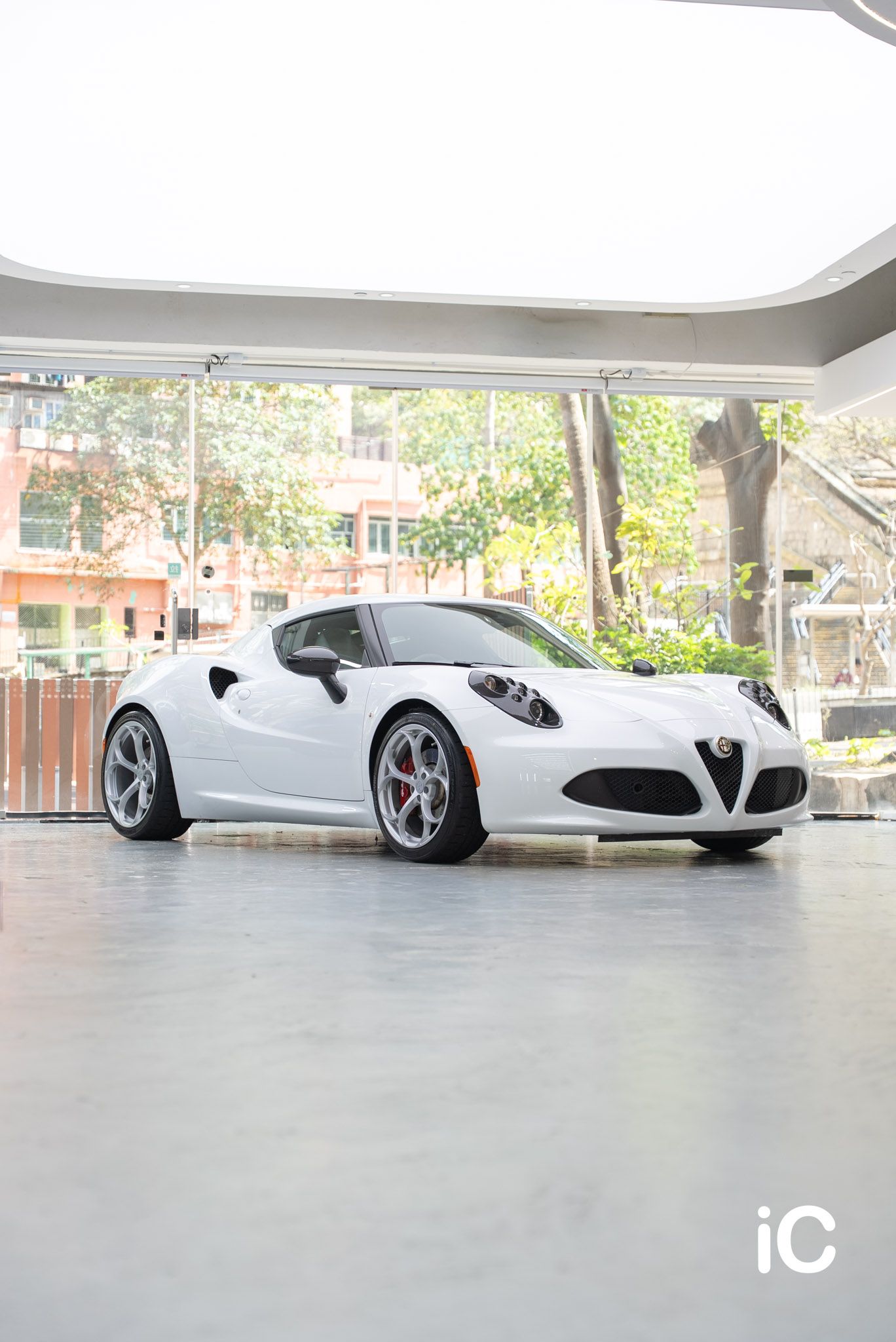 ic-detail-alfa-romeo-4c-white-gyeon-ppf-2