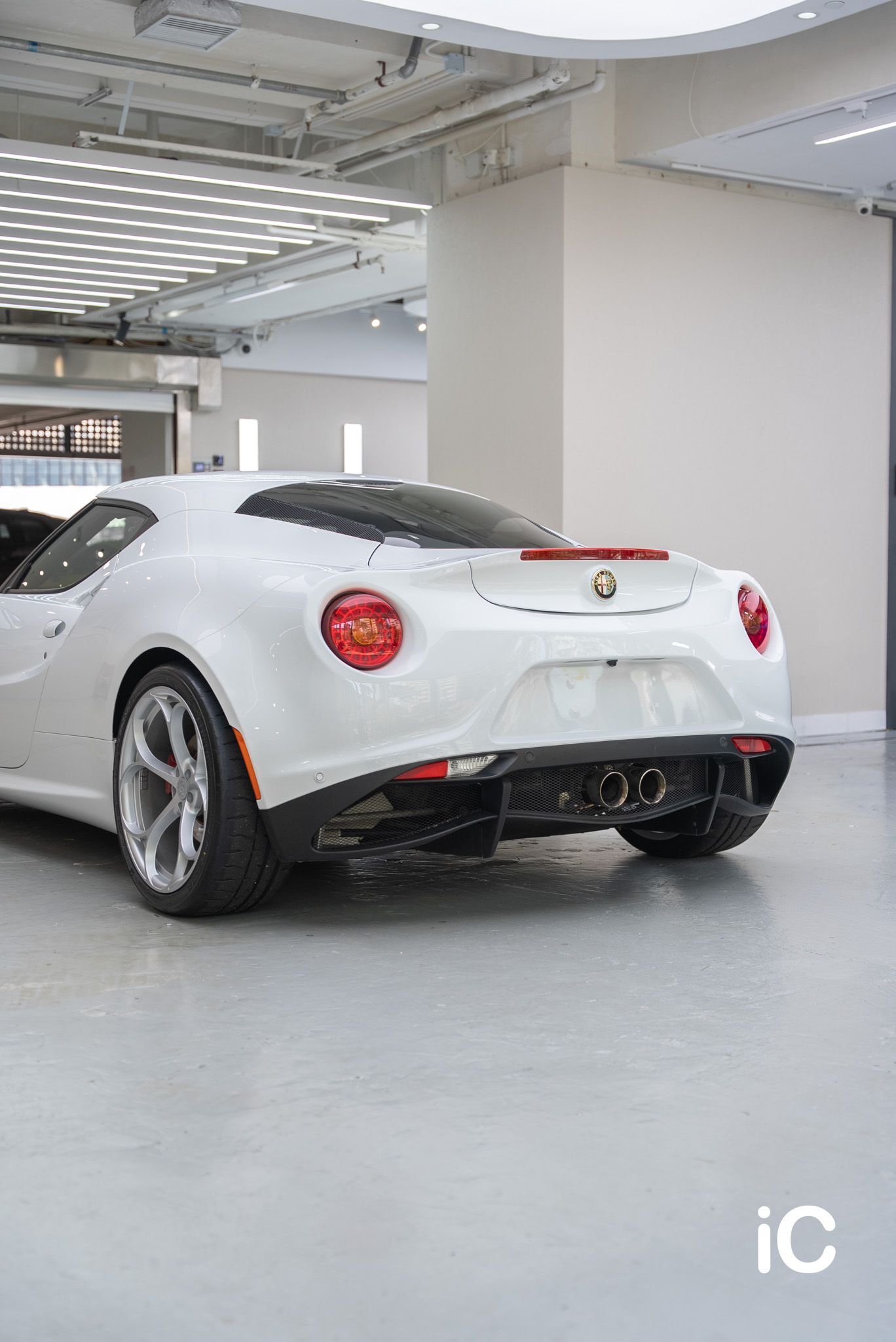 ic-detail-alfa-romeo-4c-white-gyeon-ppf-22