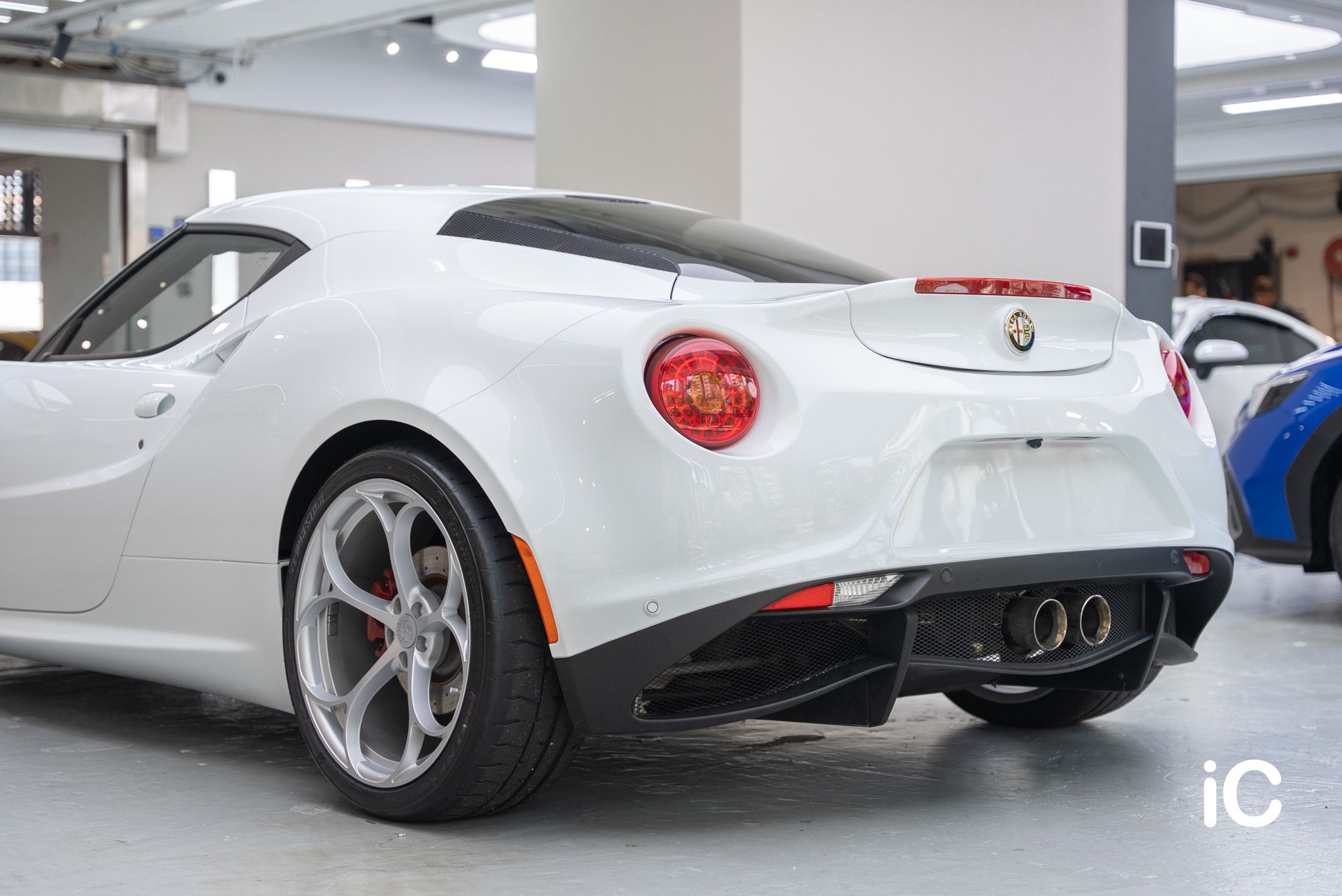 ic-detail-alfa-romeo-4c-white-gyeon-ppf-23