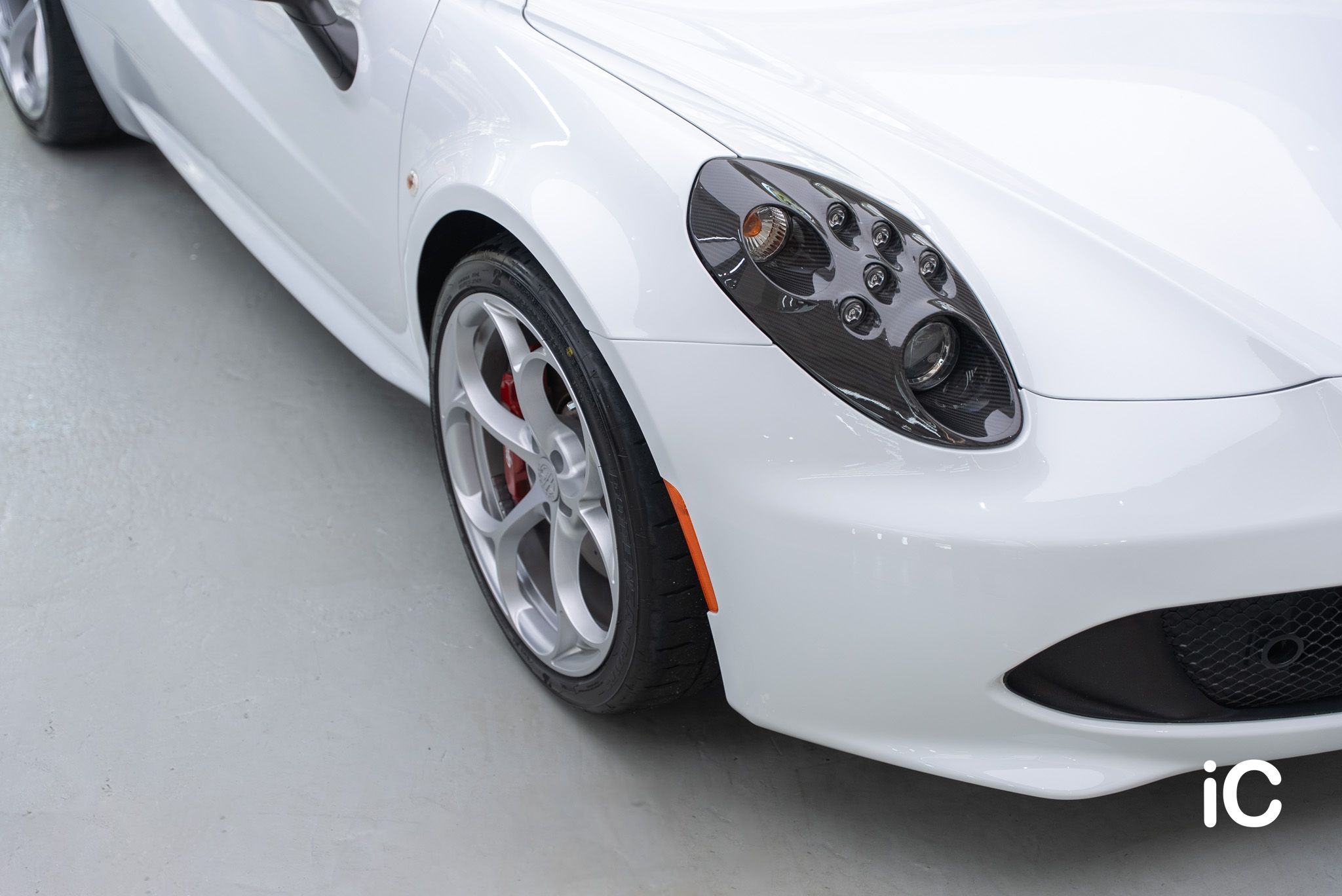 ic-detail-alfa-romeo-4c-white-gyeon-ppf-4