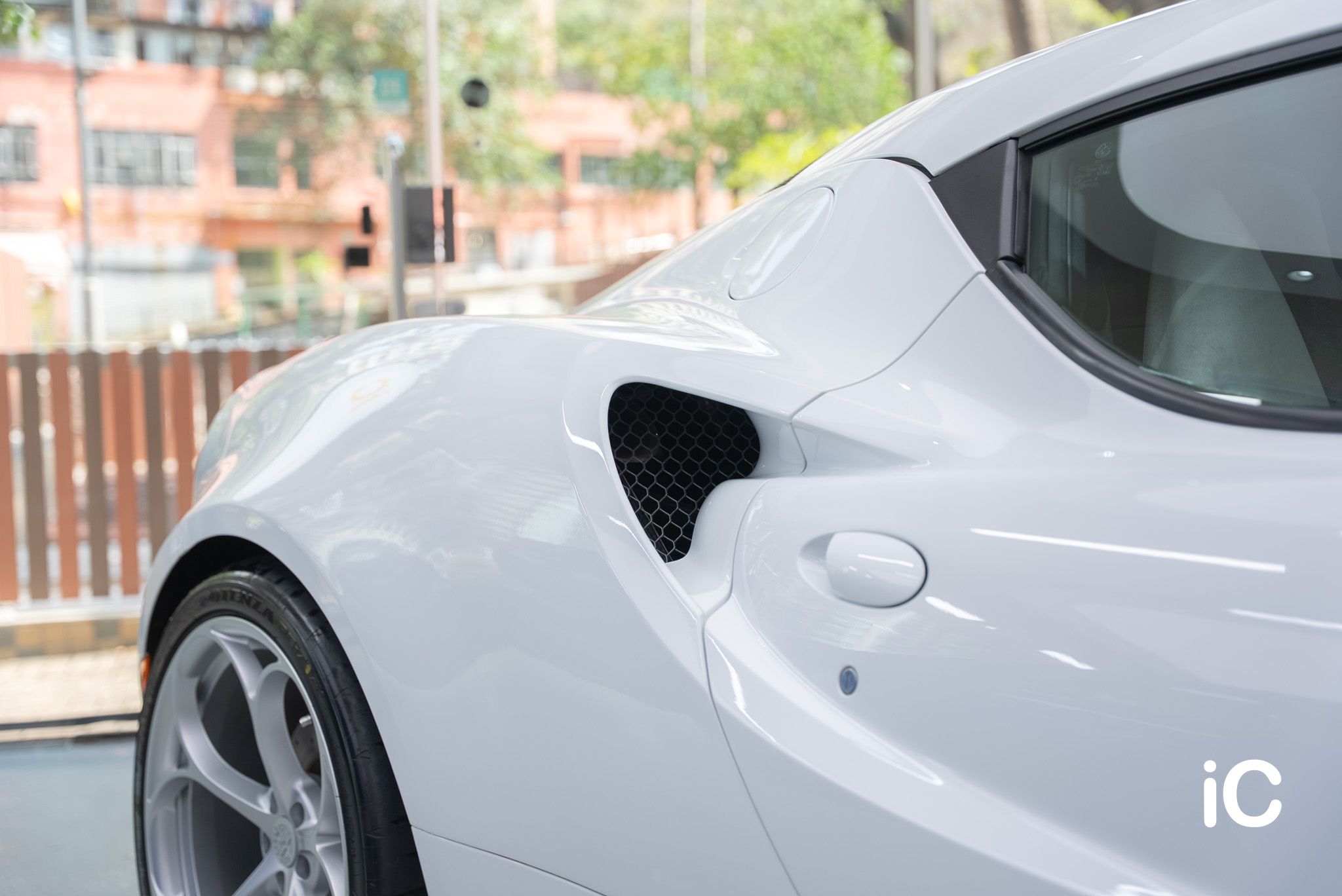 ic-detail-alfa-romeo-4c-white-gyeon-ppf-8