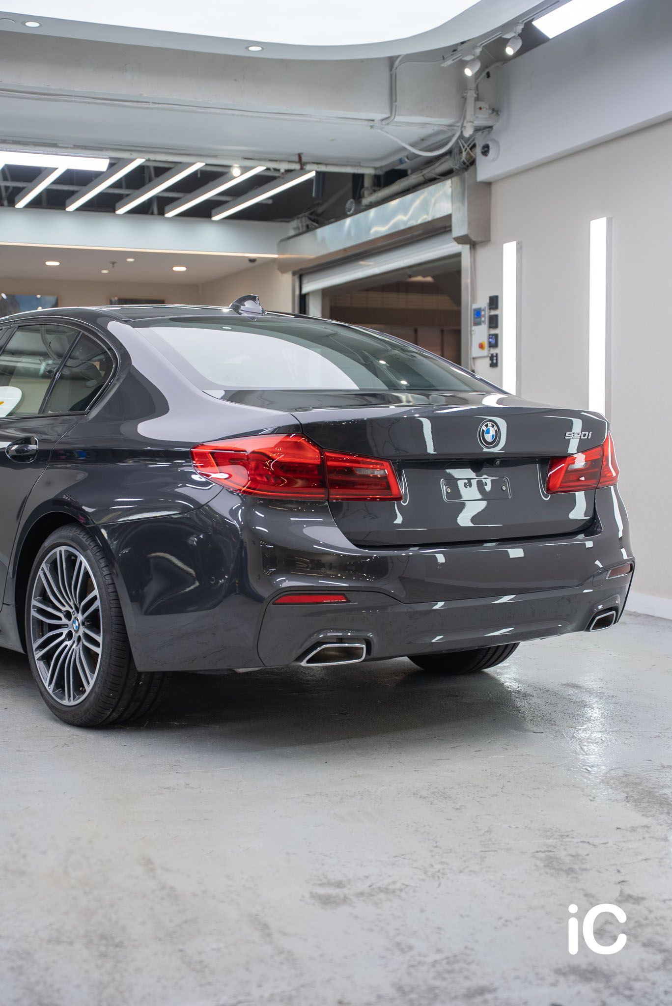 ic-detail-bmw-520-grey-ulgo-black-infinity-12