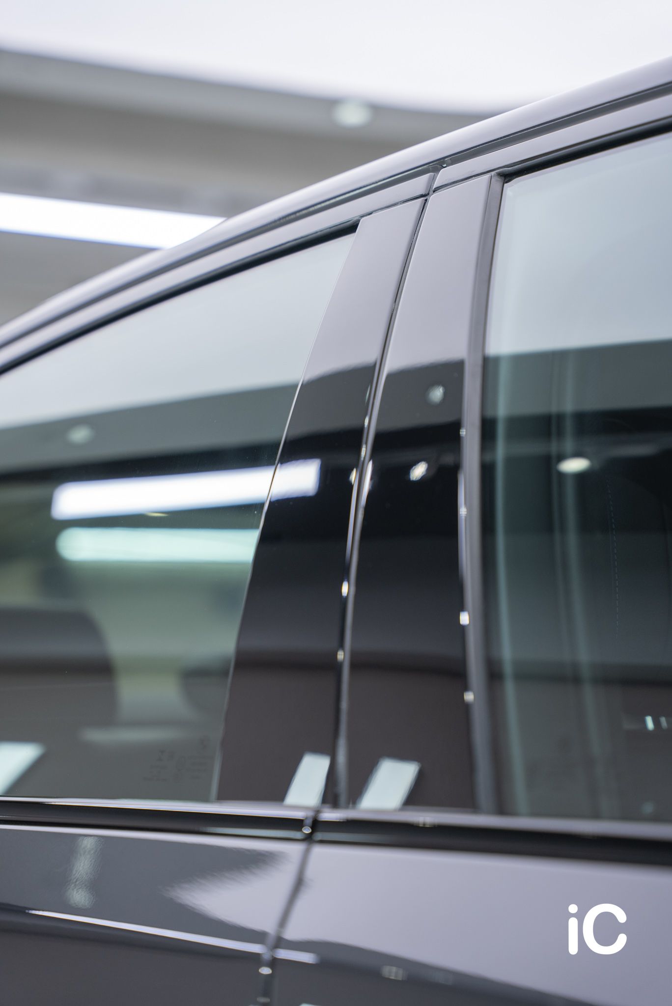 ic-detail-bmw-520-grey-ulgo-black-infinity-24