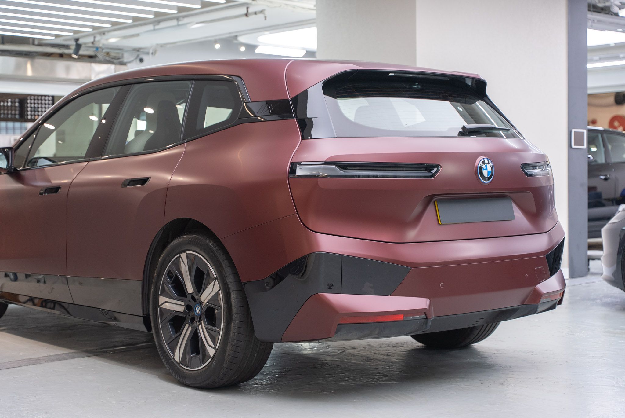 ic-detail-bmw-ix-red-gyeon-matte-ppf-5