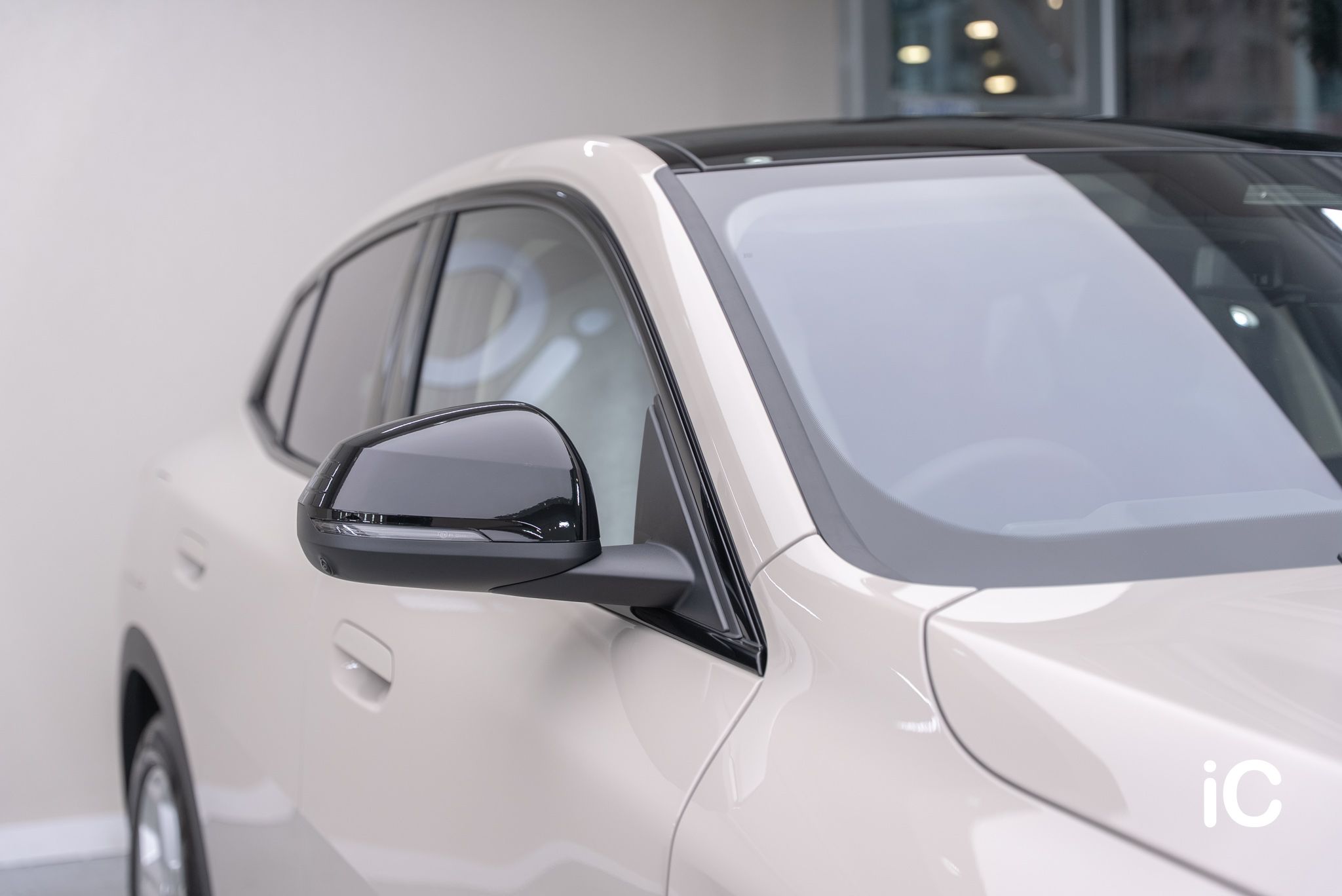 ic-detail-bmw-ix2-dune-grey-gyeon-ppf-11