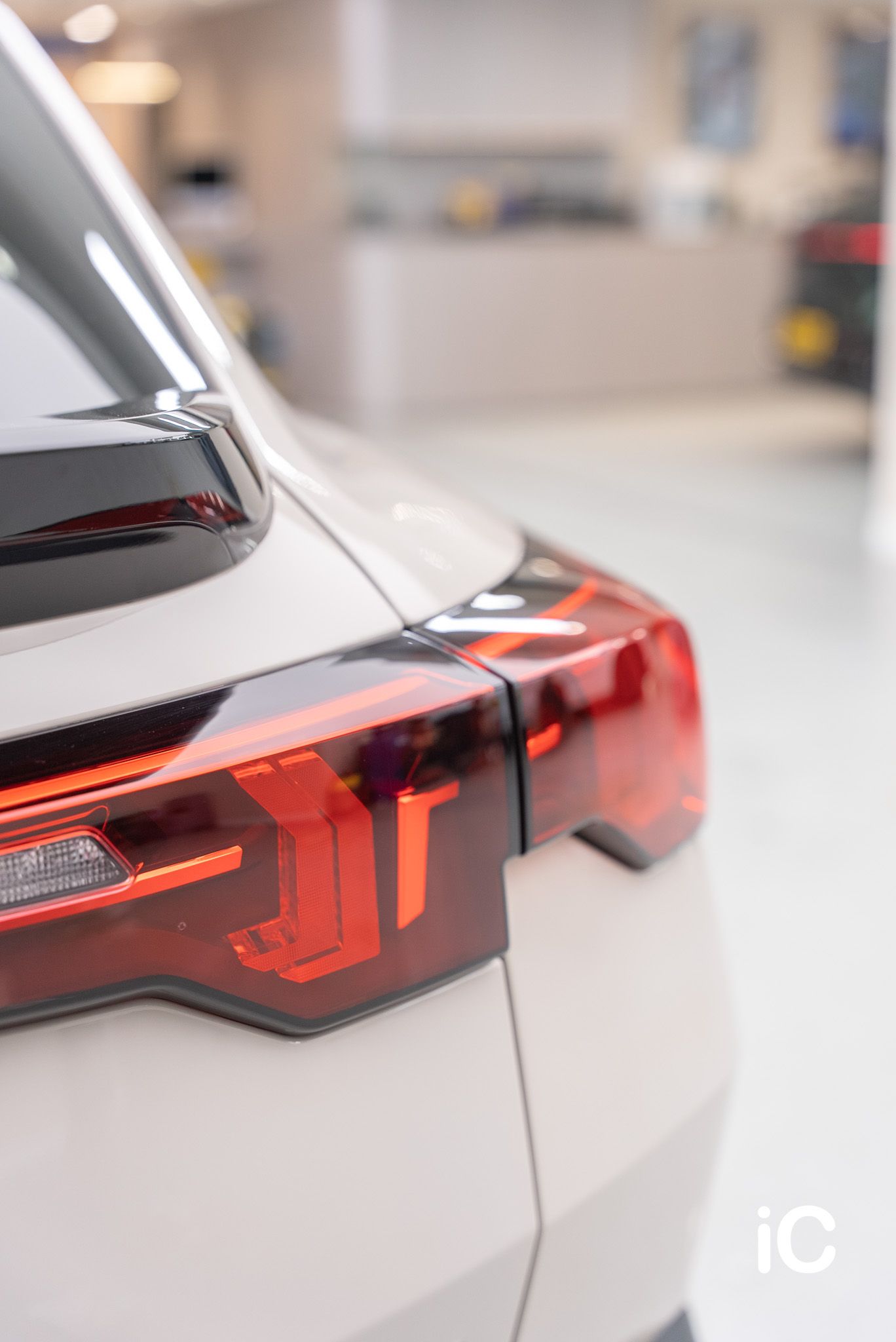 ic-detail-bmw-ix2-dune-grey-gyeon-ppf-31