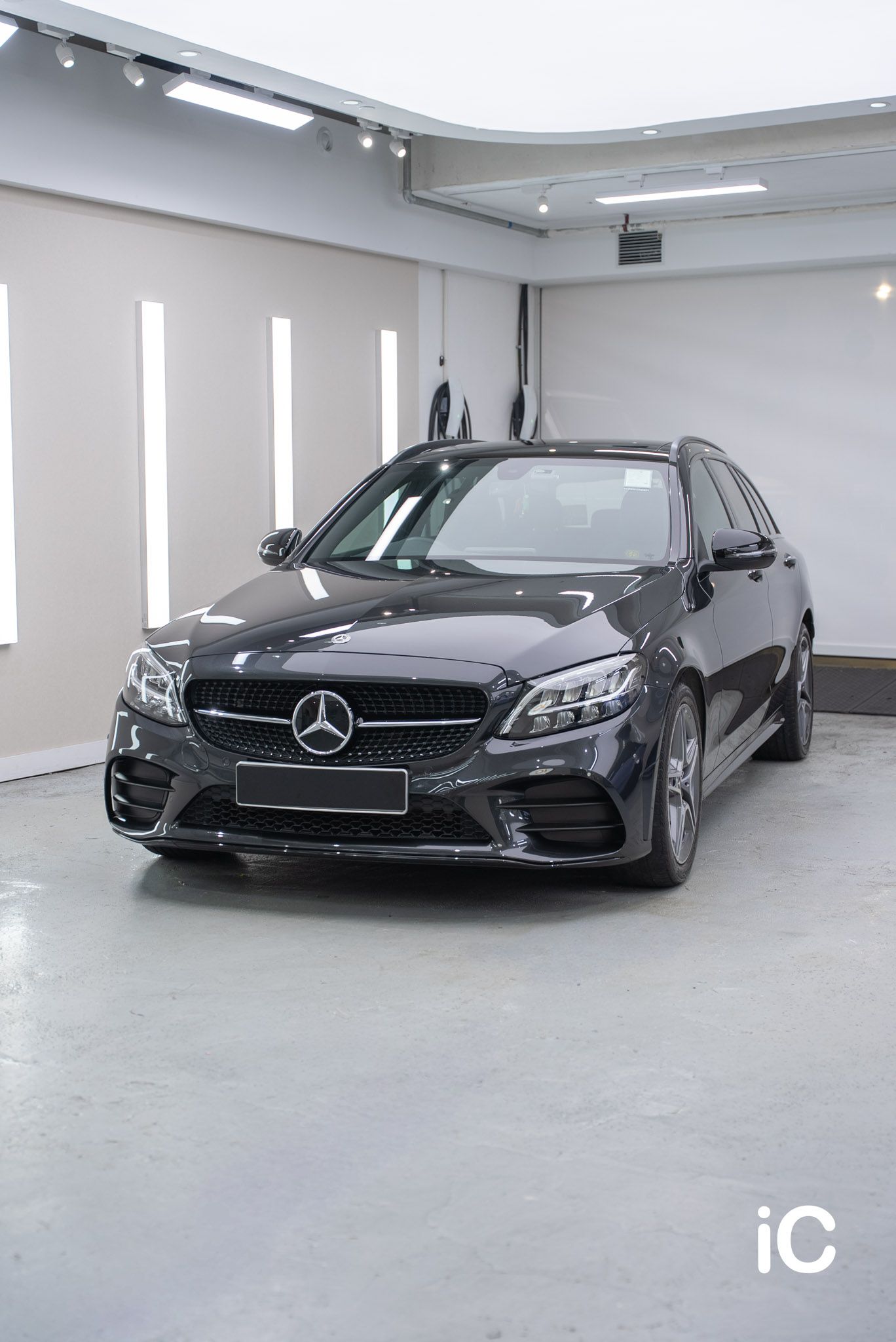 ic-detail-mercedes-benz-c-200-grey-ulgo-black-infinity-16