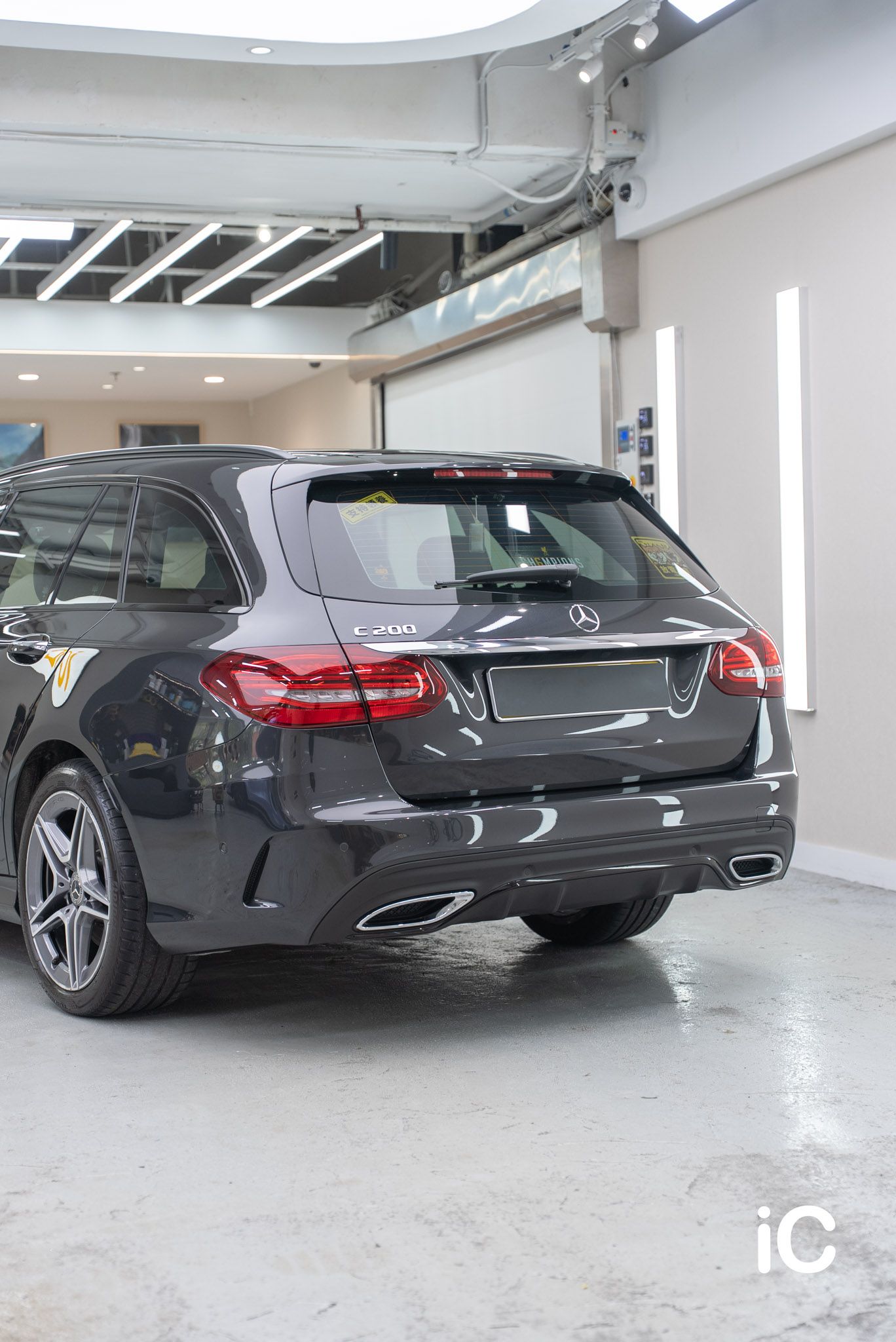 ic-detail-mercedes-benz-c-200-grey-ulgo-black-infinity-18