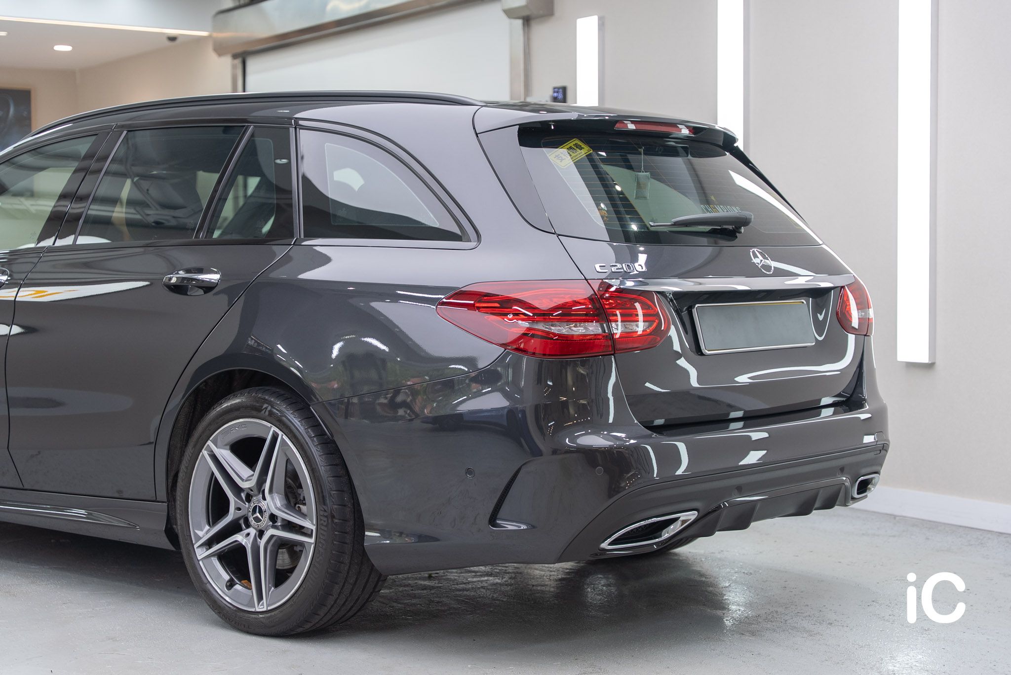 ic-detail-mercedes-benz-c-200-grey-ulgo-black-infinity-21