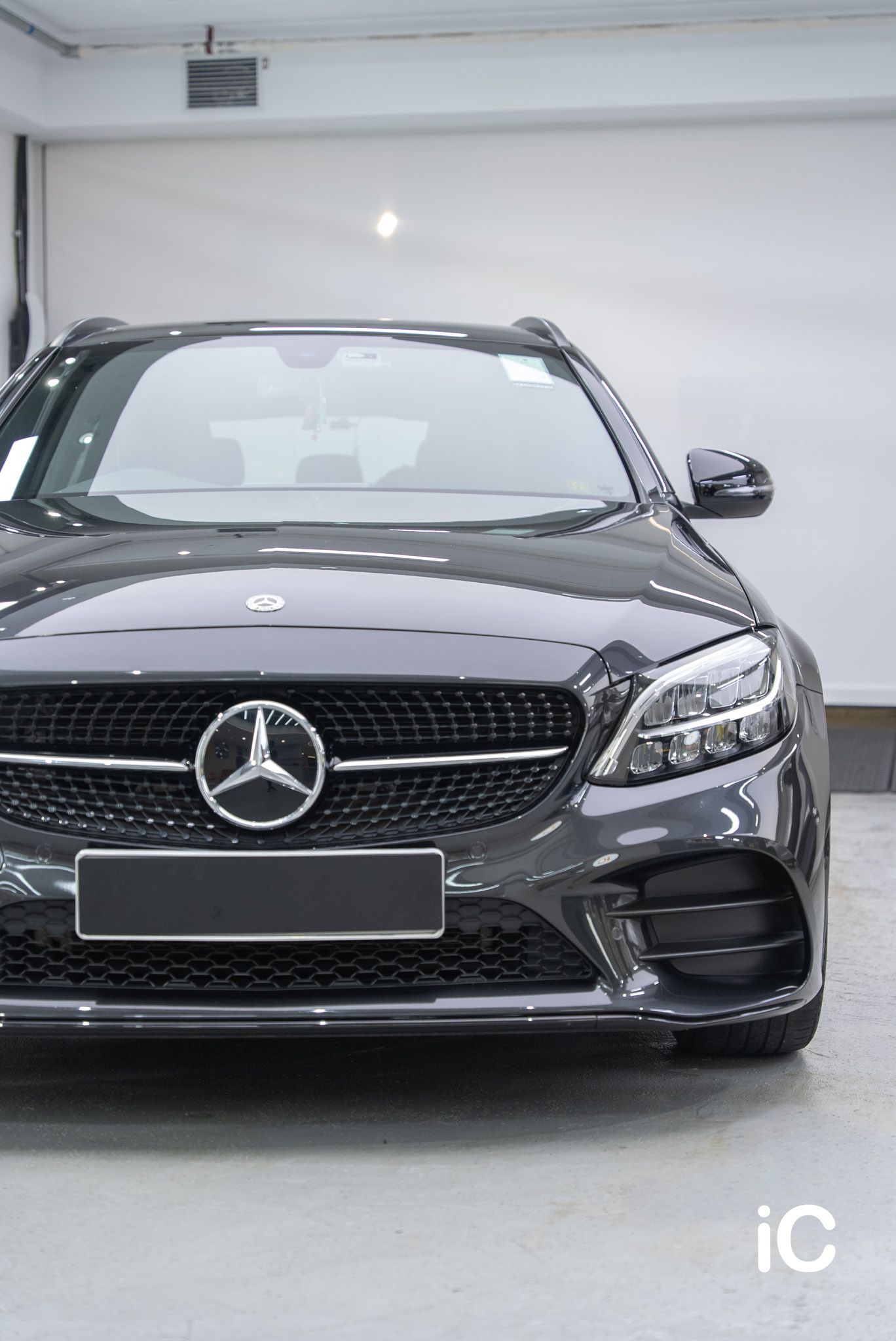 ic-detail-mercedes-benz-c-200-grey-ulgo-black-infinity-5
