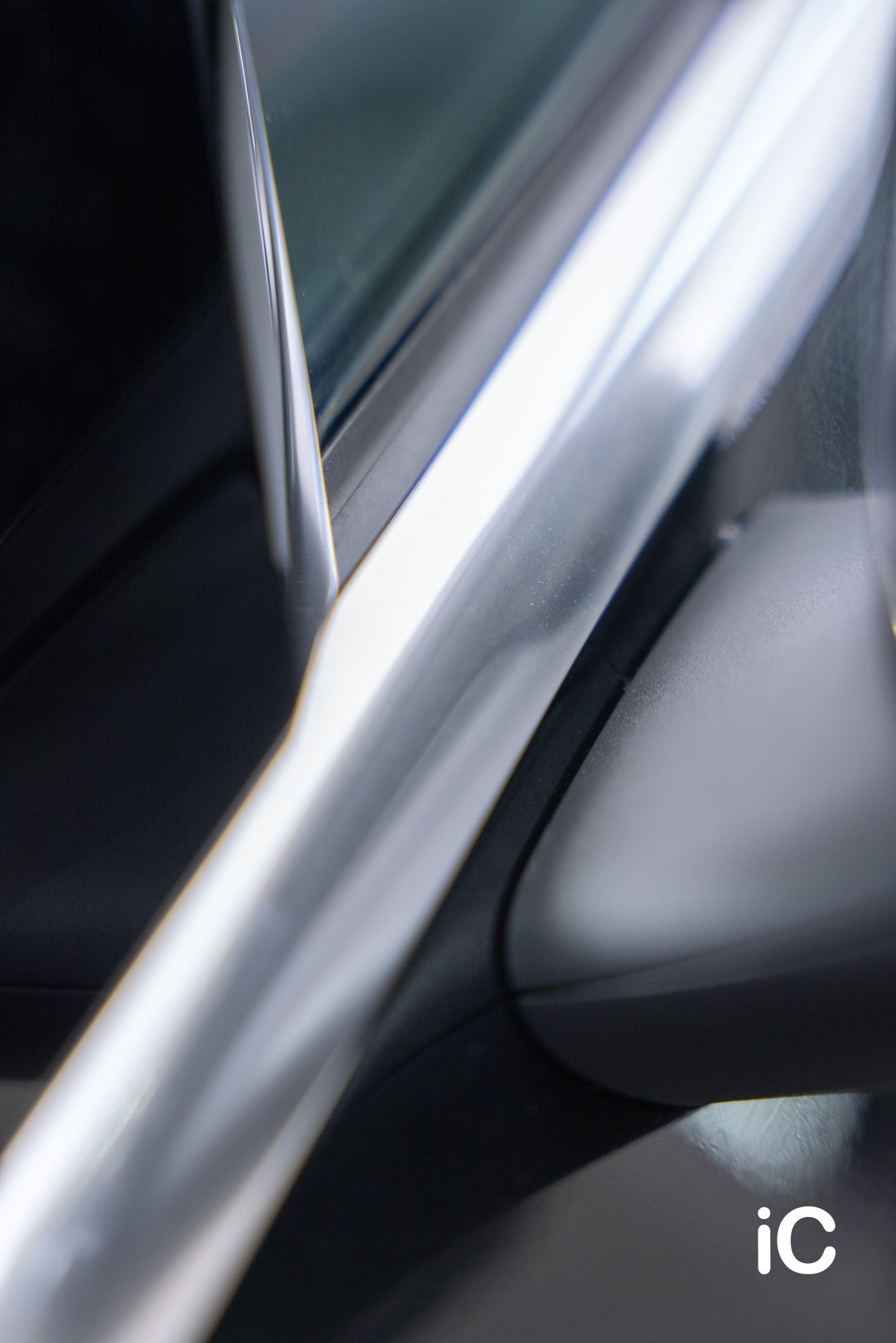 ic-detail-mrecedes-benz-cla-glass-black-gyeon-ppf-10