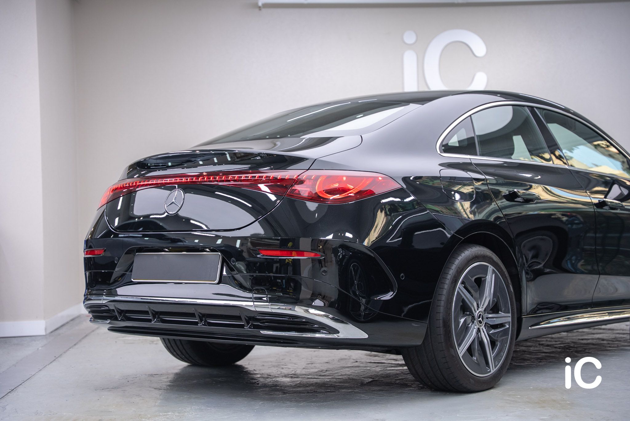 ic-detail-mrecedes-benz-cla-glass-black-gyeon-ppf-12