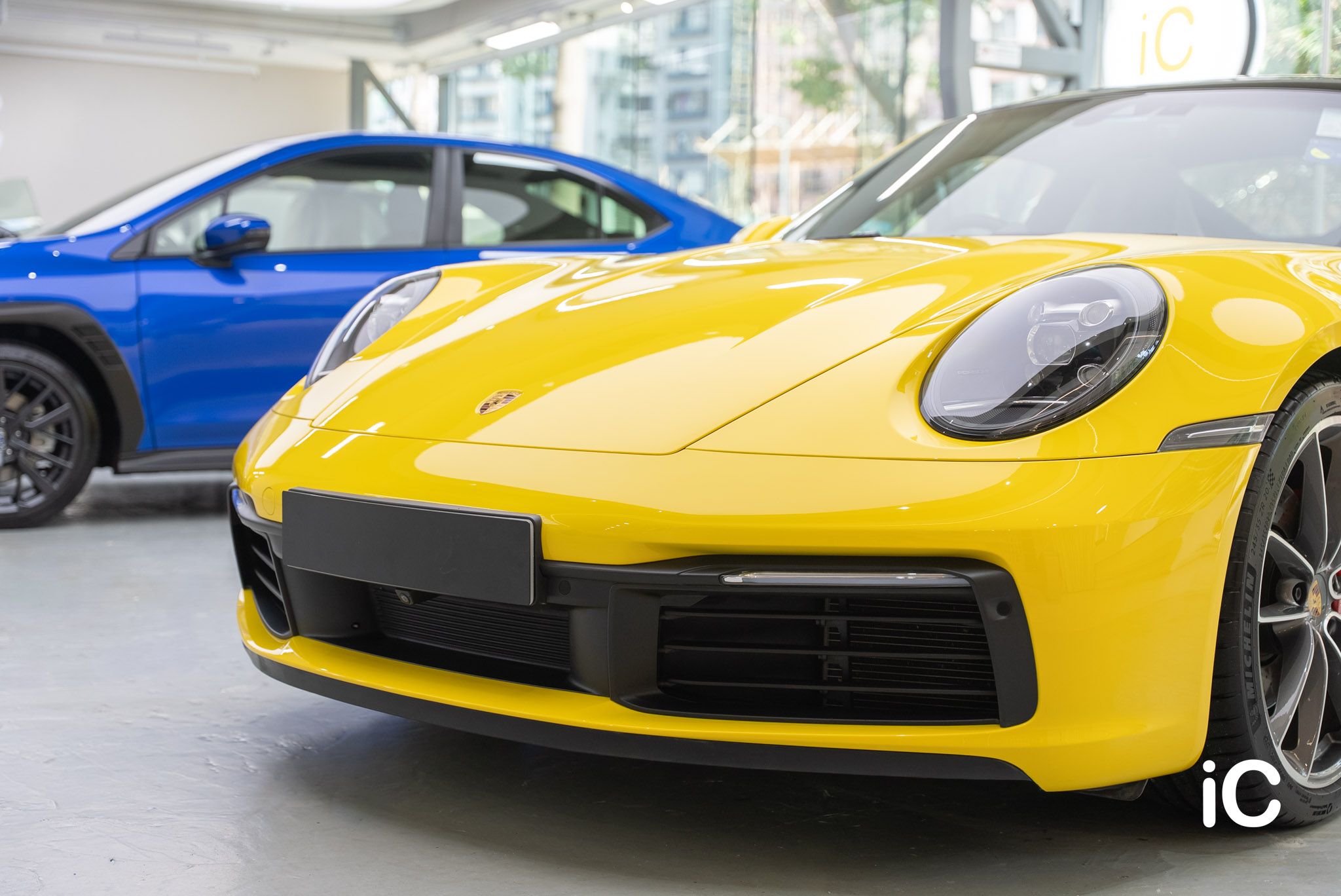 ic-detail-porsche-911-yellow-gyeon-ppf-10