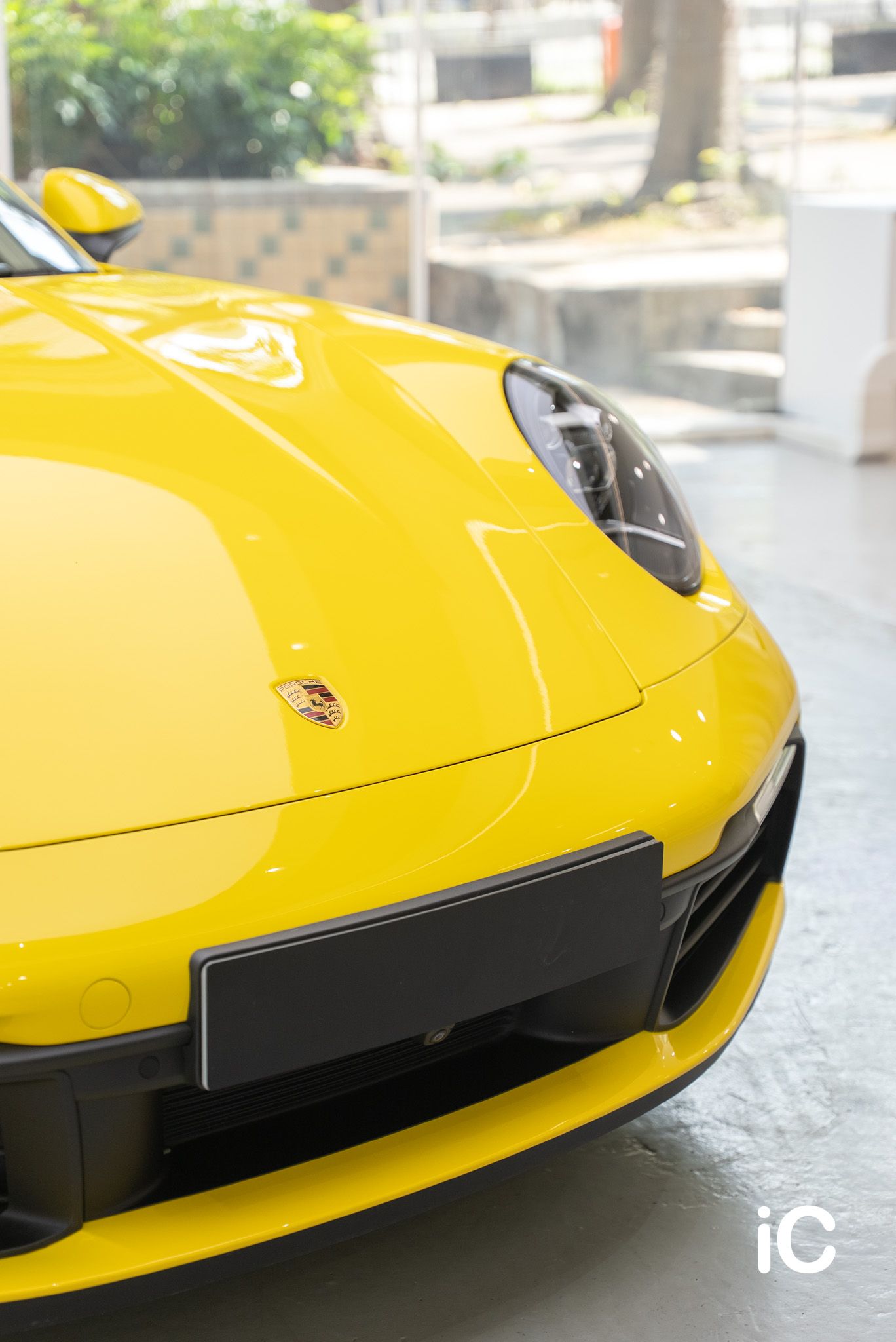 ic-detail-porsche-911-yellow-gyeon-ppf-2