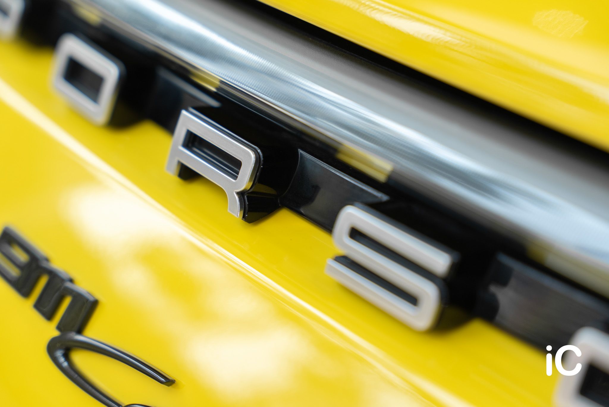ic-detail-porsche-911-yellow-gyeon-ppf-25