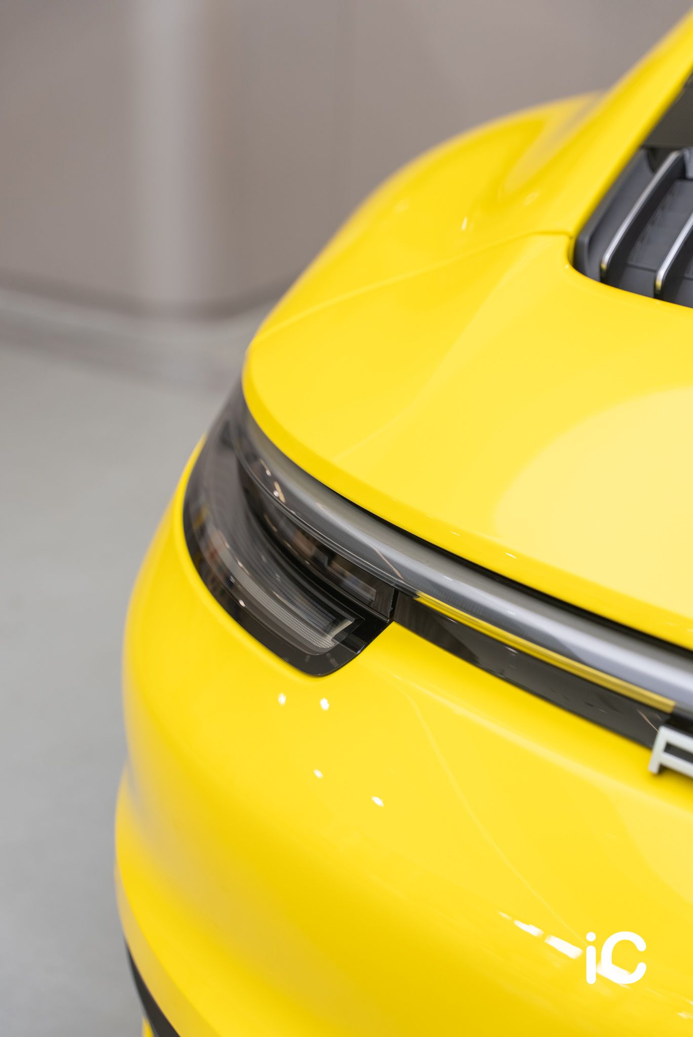 ic-detail-porsche-911-yellow-gyeon-ppf-26