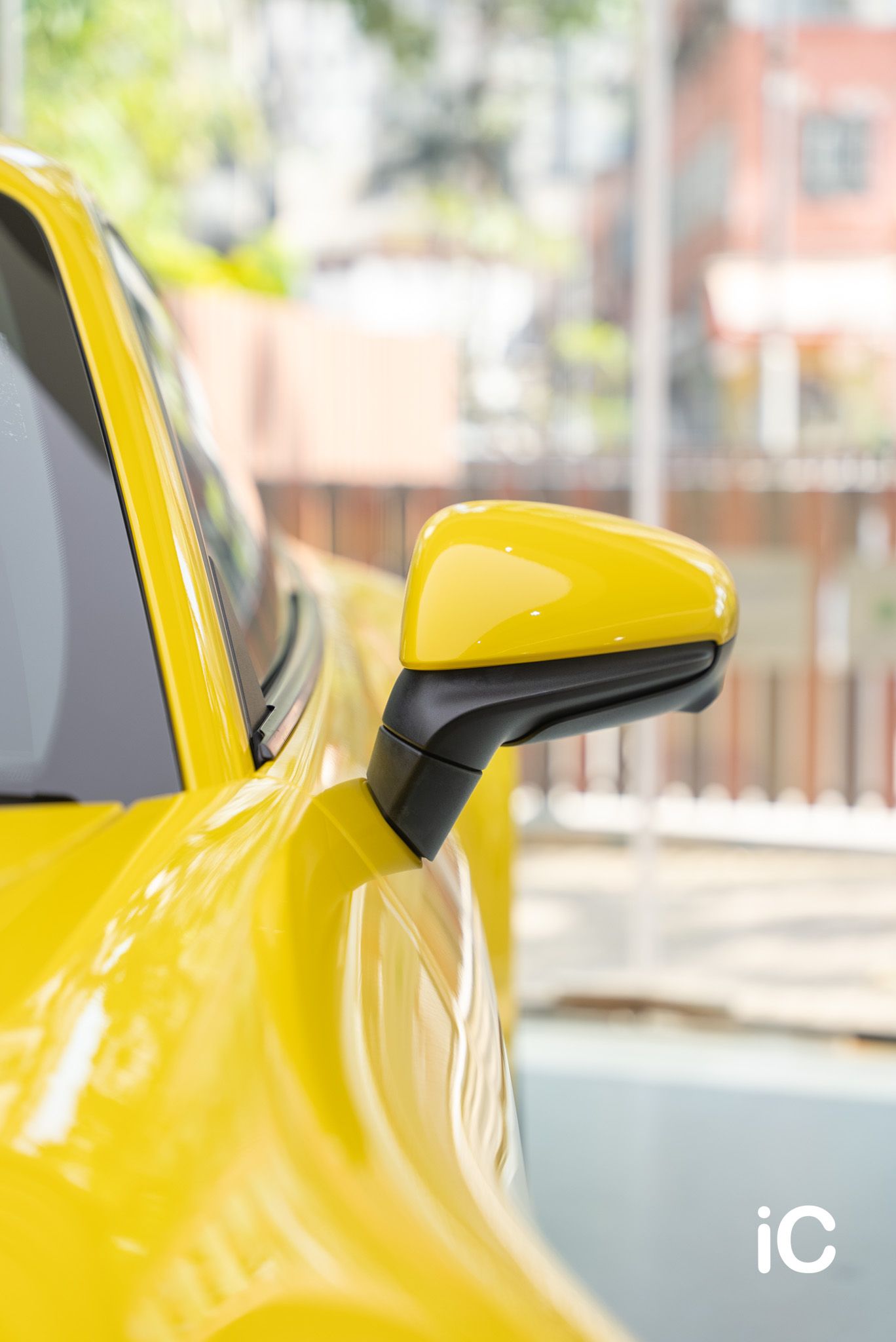 ic-detail-porsche-911-yellow-gyeon-ppf-6