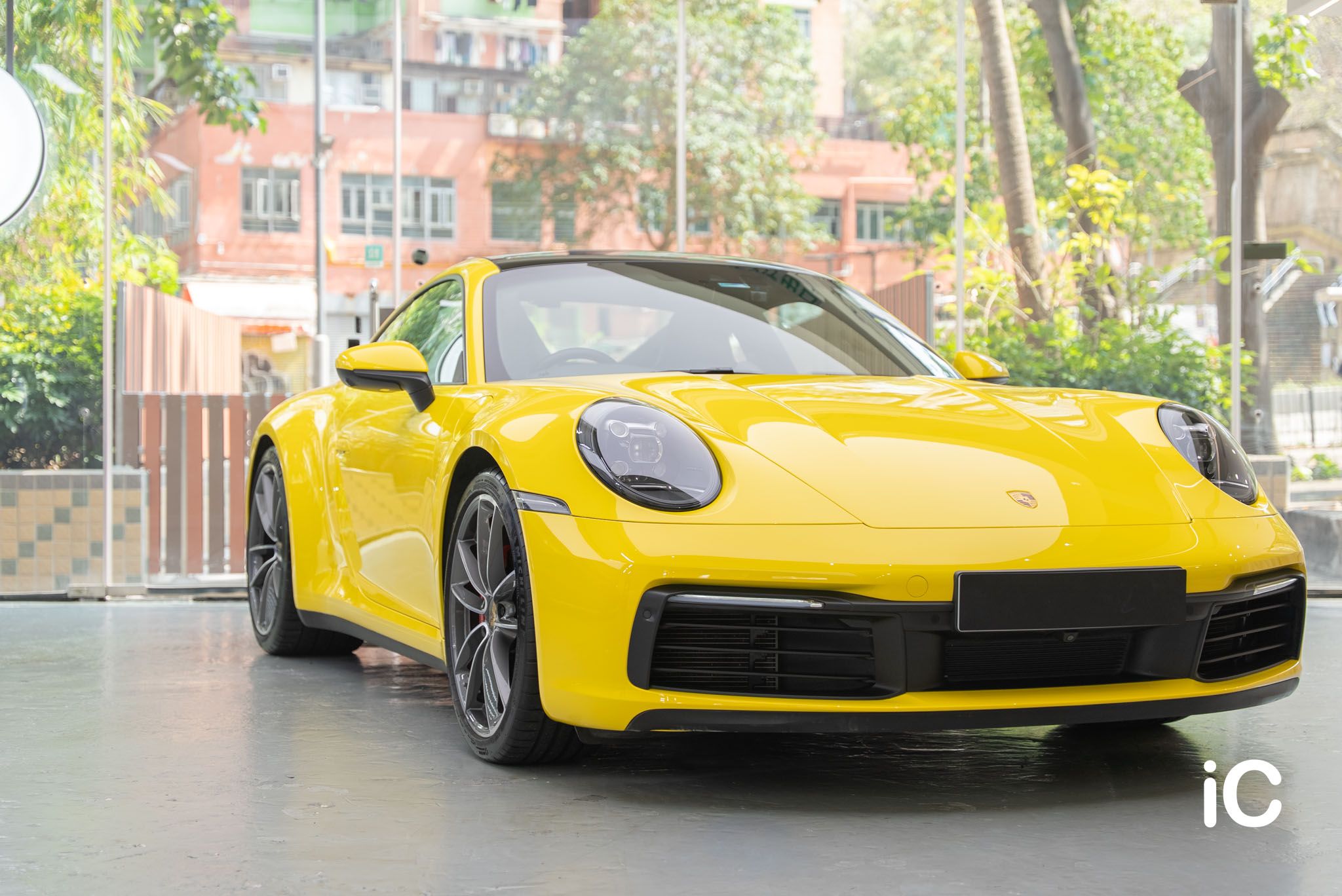 ic-detail-porsche-911-yellow-gyeon-ppf-9