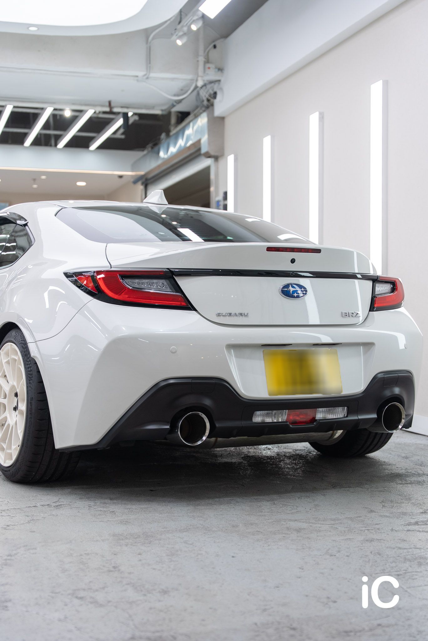 ic-detail-subaru-brz-white-ulgo-black-infinity-14