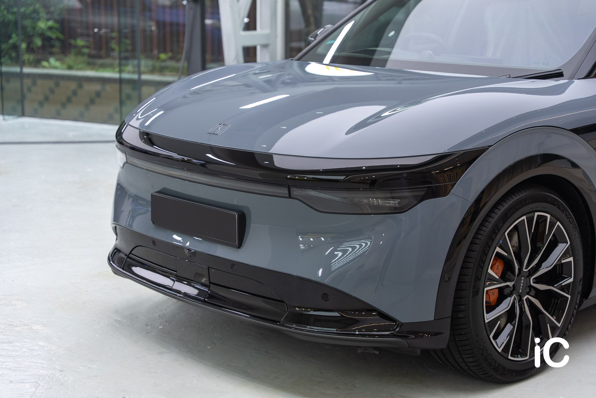 ic-detail-zeekr-7x-om-individual-colour-ppf-arctic-grey-2