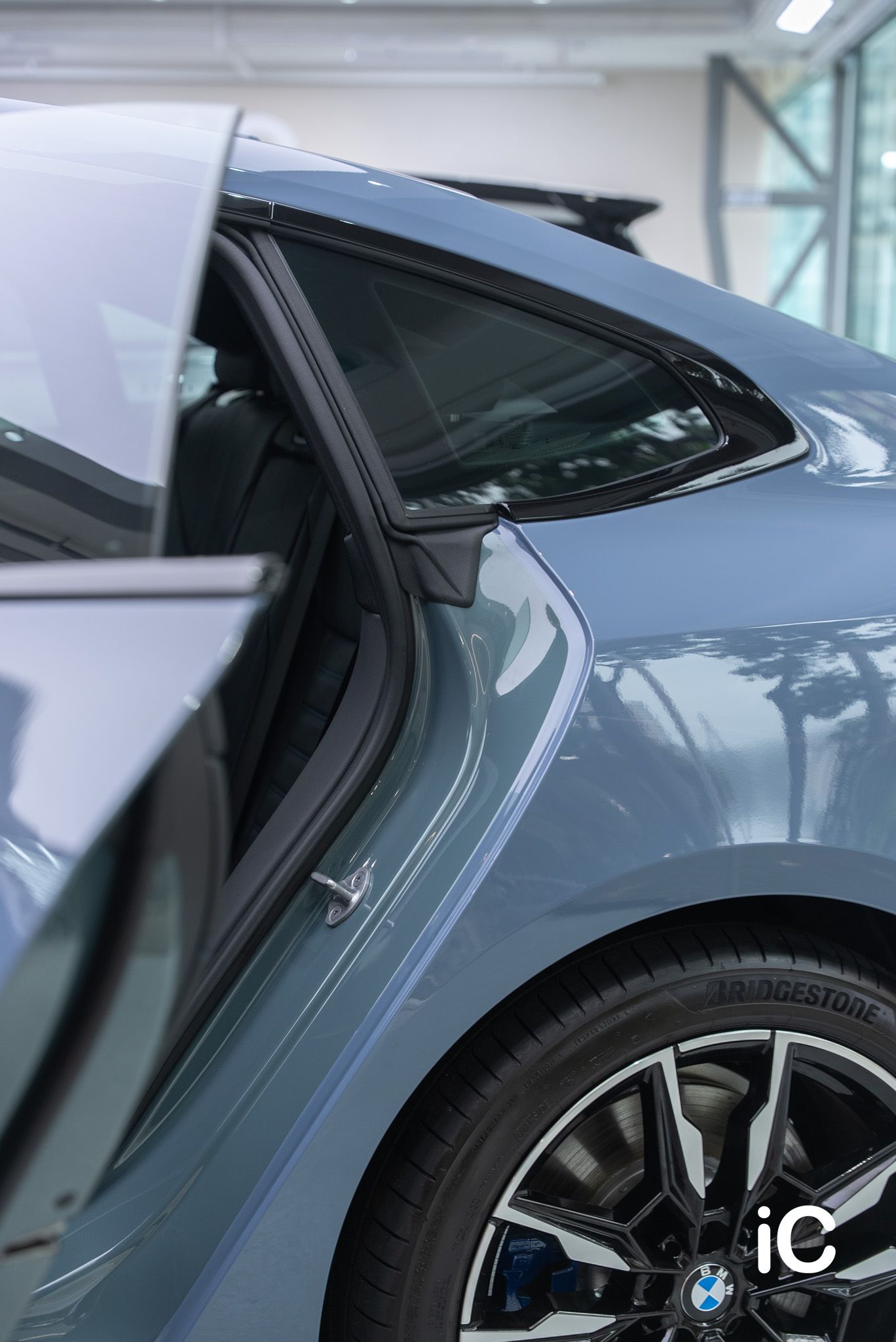 ic-detail-bmw-i4-m60-om-individual-colour-ppf-berfun-slate-blue-9