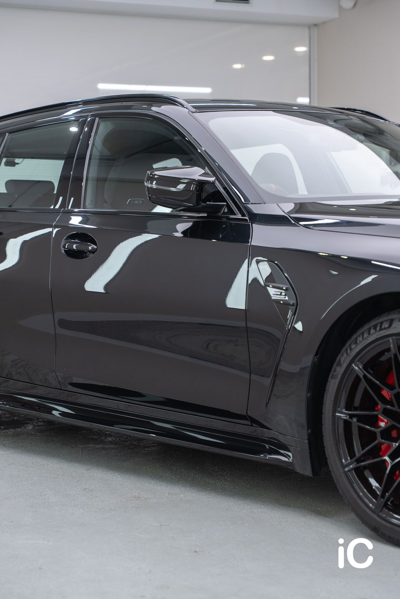 ic-detail-bmw-m3-black-ulgo-black-infinity-16