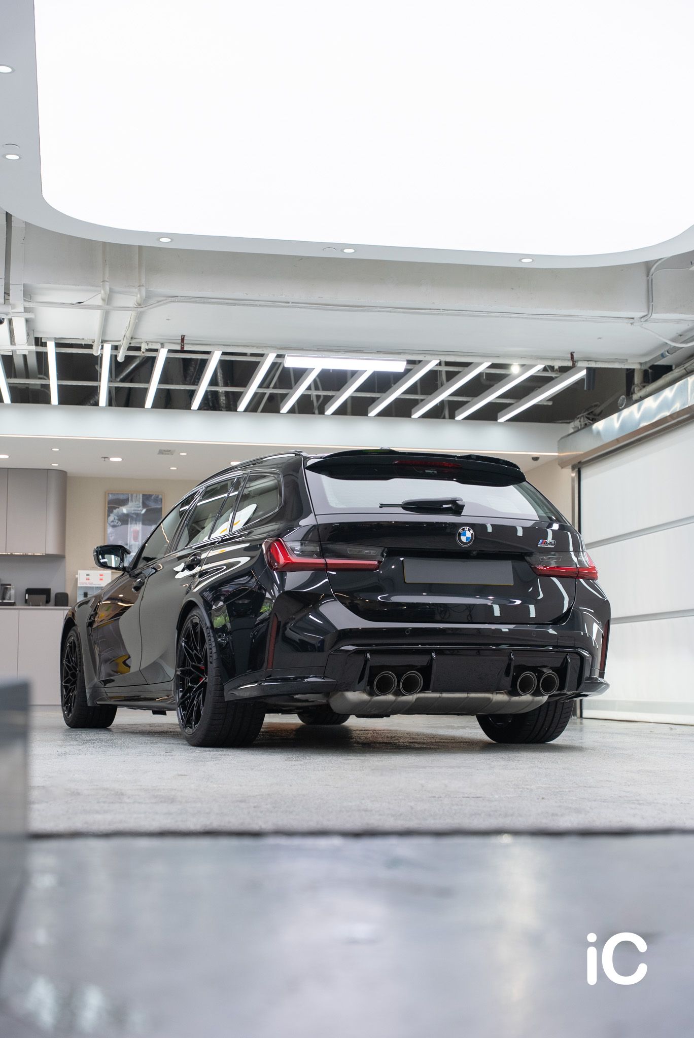 ic-detail-bmw-m3-black-ulgo-black-infinity-26