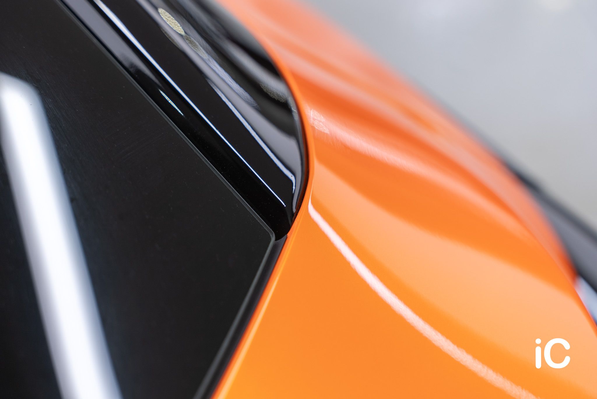 ic-detail-bmw-tesla-model-y-om-individual-colour-ppf-racing-orange-20